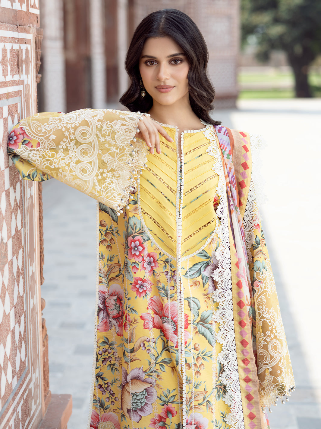 Bin Ilyas | Naqsh Naaz Luxury Lawn 25 | 2085 - A