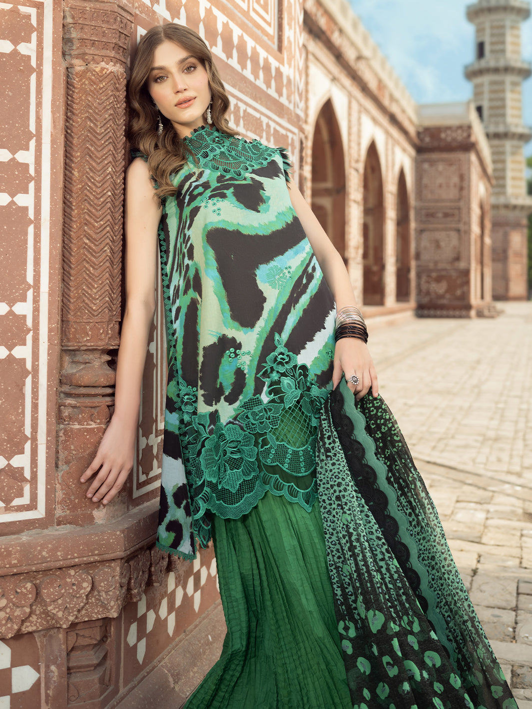 Bin Ilyas | Naqsh Naaz Luxury Lawn 25 | 2086 - A