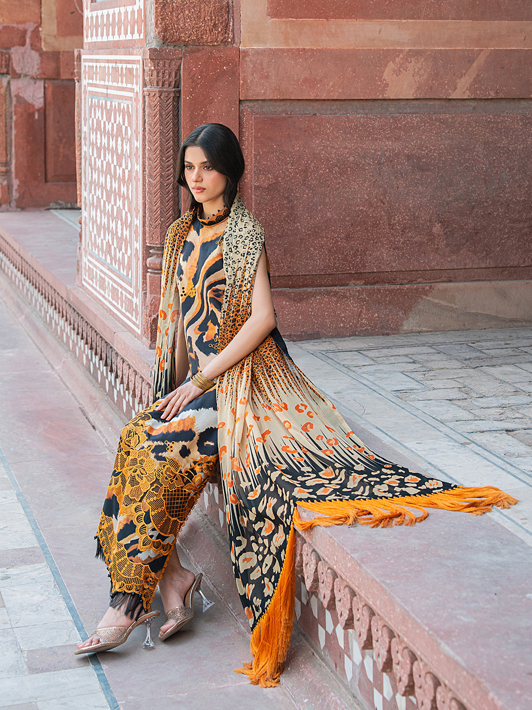 Bin Ilyas | Naqsh Naaz Luxury Lawn 25 | 2086 - B