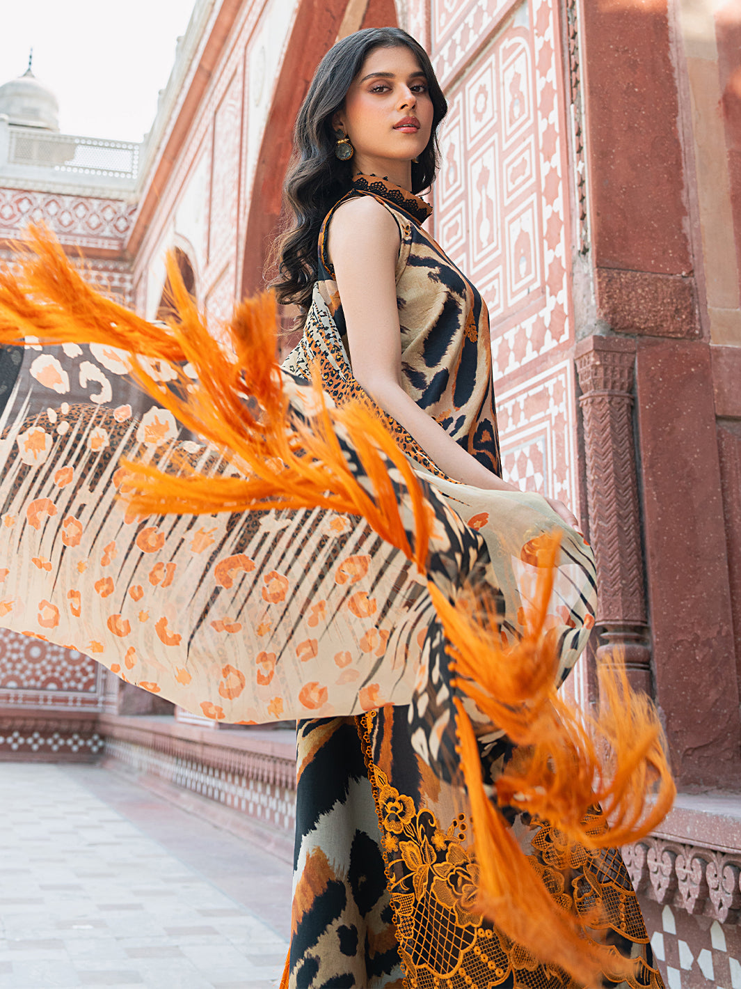 Bin Ilyas | Naqsh Naaz Luxury Lawn 25 | 2086 - B