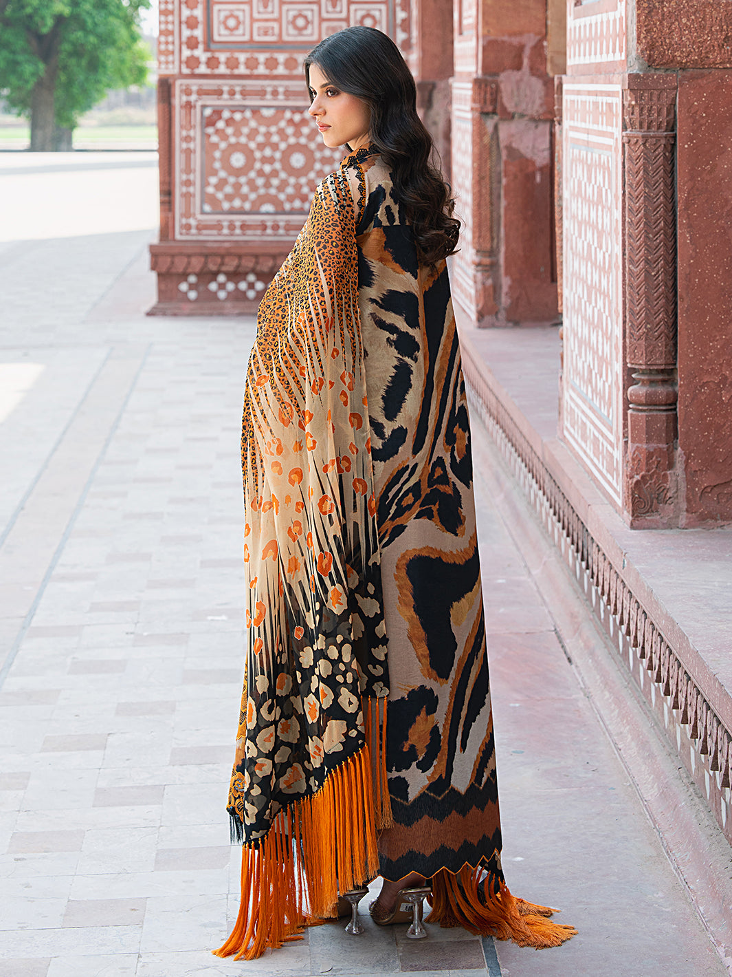 Bin Ilyas | Naqsh Naaz Luxury Lawn 25 | 2086 - B