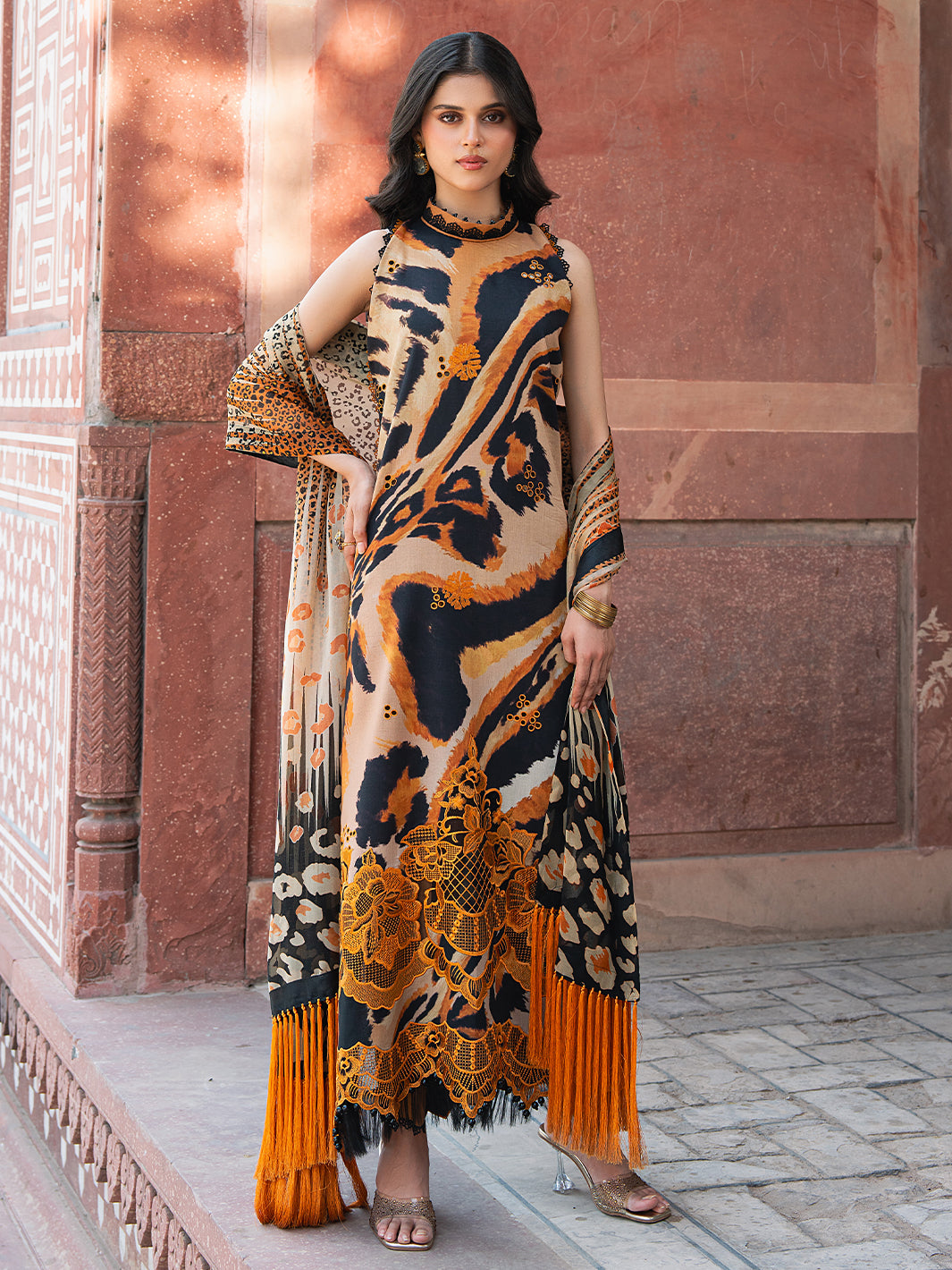 Bin Ilyas | Naqsh Naaz Luxury Lawn 25 | 2086 - B