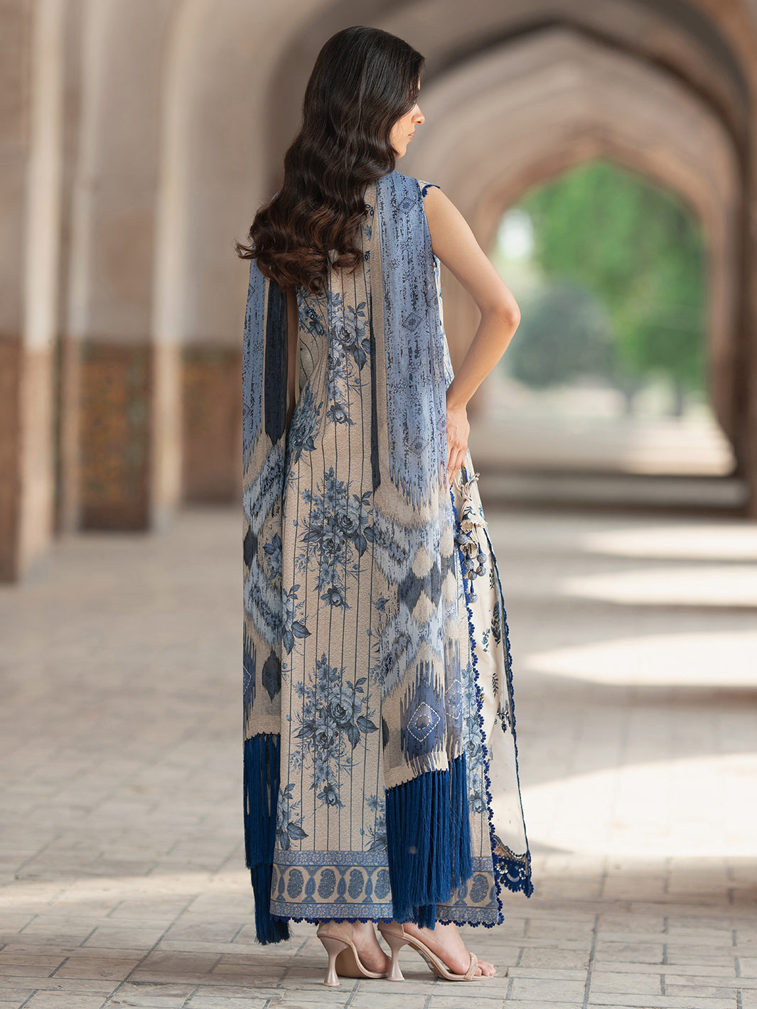 Bin Ilyas | Naqsh Naaz Luxury Lawn 25 | 2087 - A