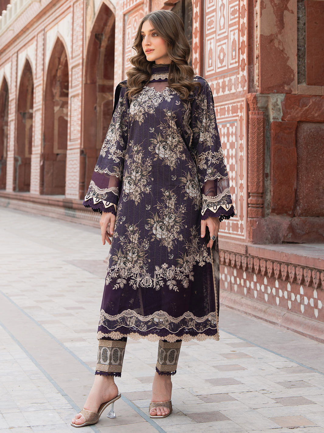 Bin Ilyas | Naqsh Naaz Luxury Lawn 25 | 2087 - B