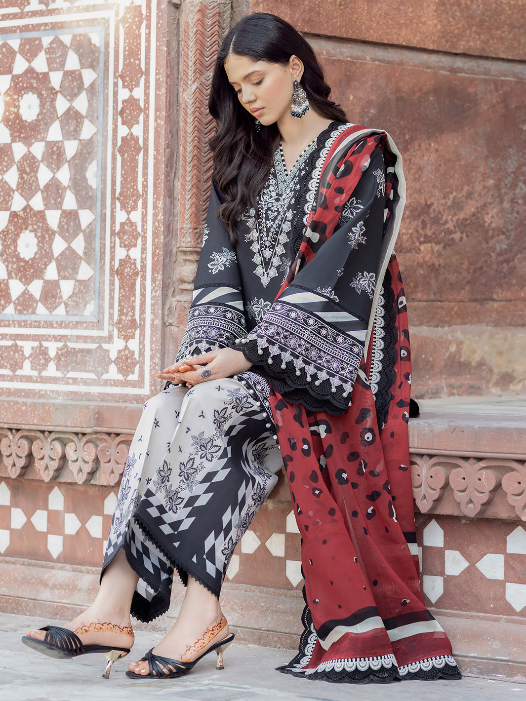Bin Ilyas | Naqsh Naaz Luxury Lawn 25 | 2088 - A