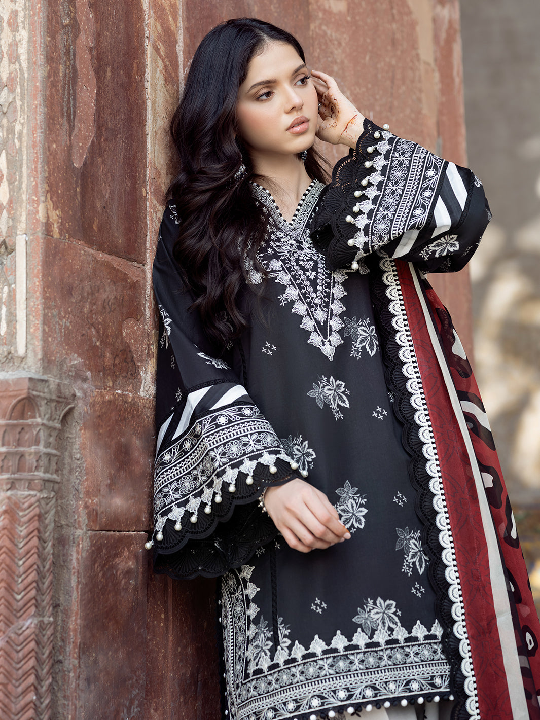 Bin Ilyas | Naqsh Naaz Luxury Lawn 25 | 2088 - A