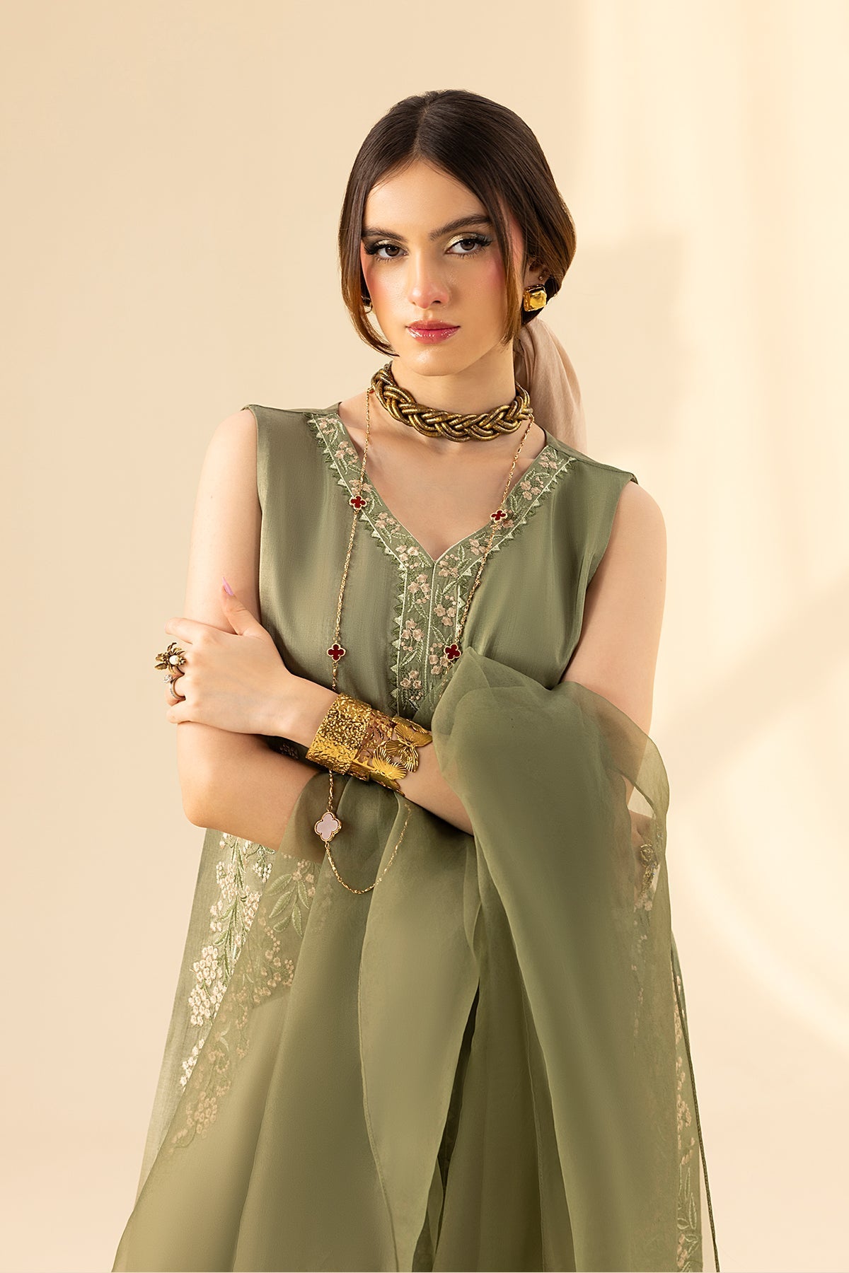 Erum Khan | Lillia Summer Edit | Olive Bloom