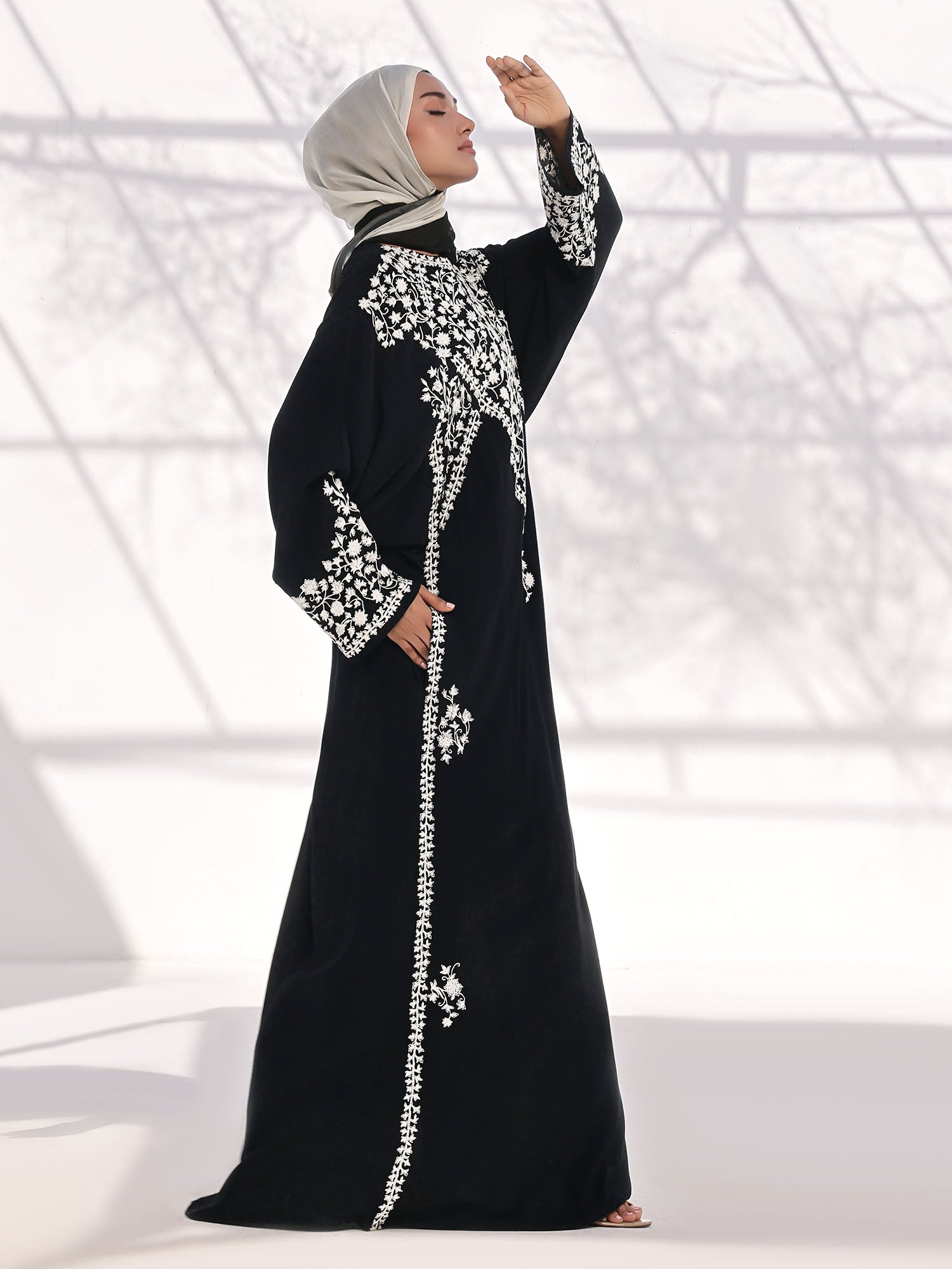 Blooming Elegance Abaya