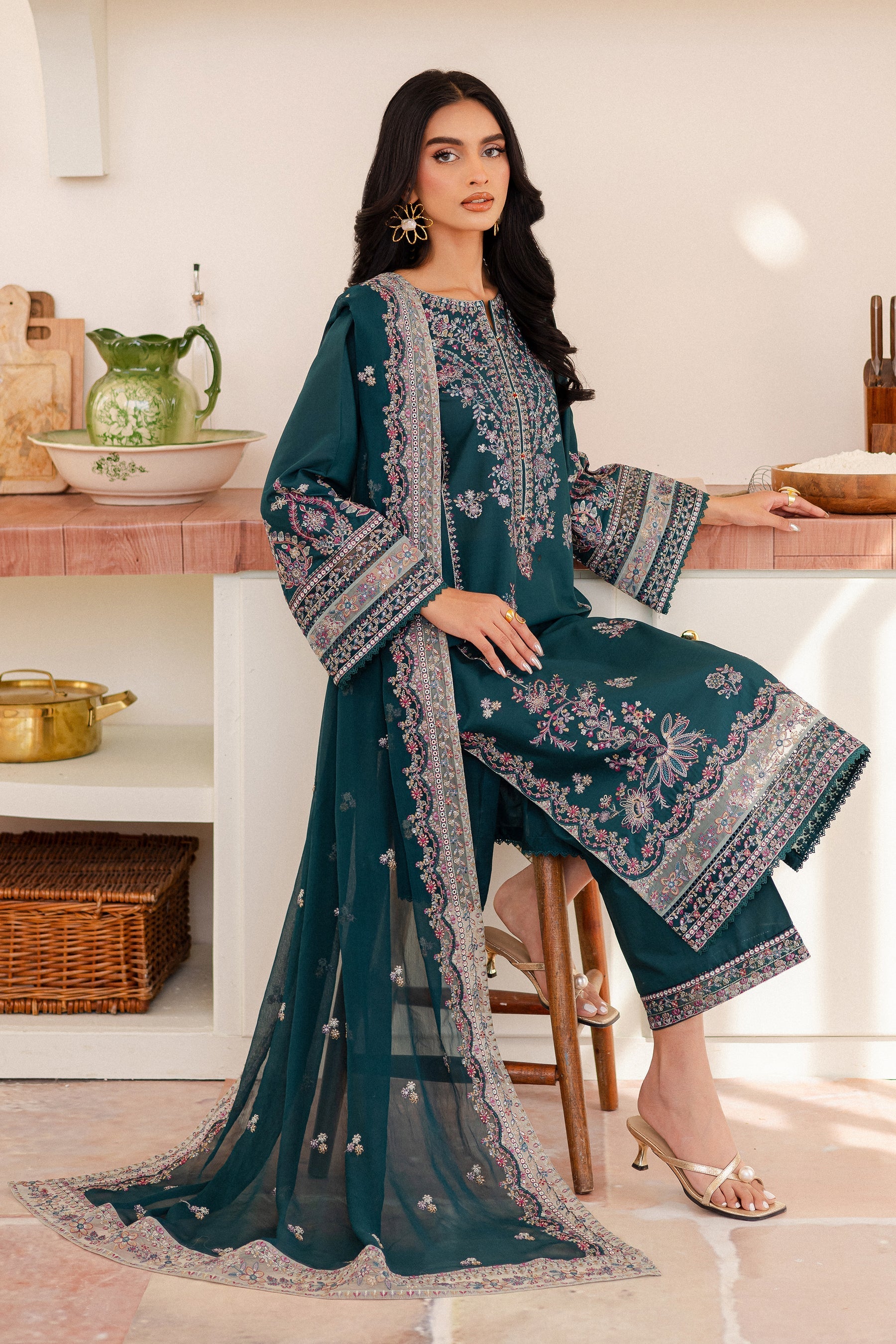 Batik | Kai Formals | Leal