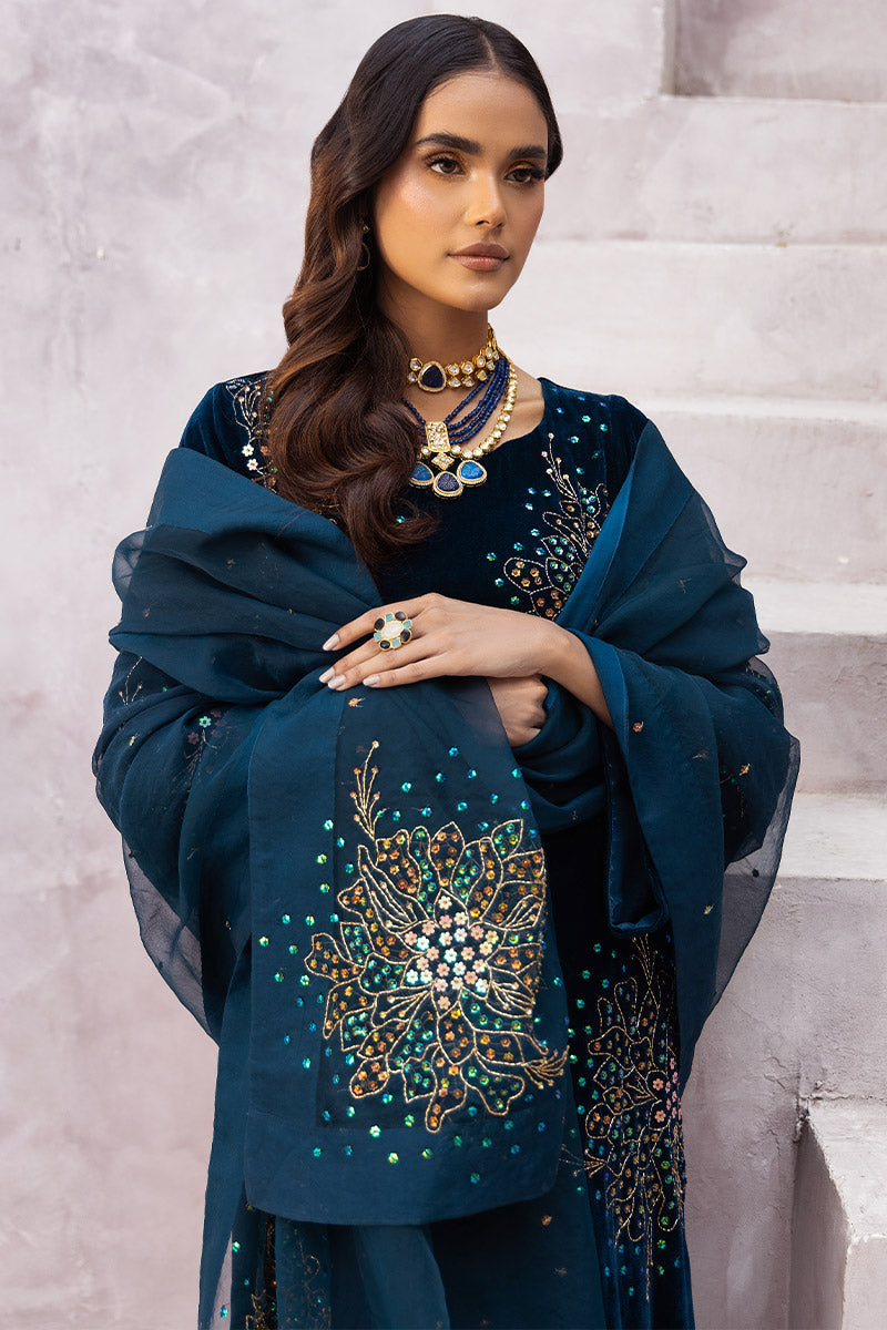 Chic Ophicial | Velveteen Luxury Fall Collection |  Zaira