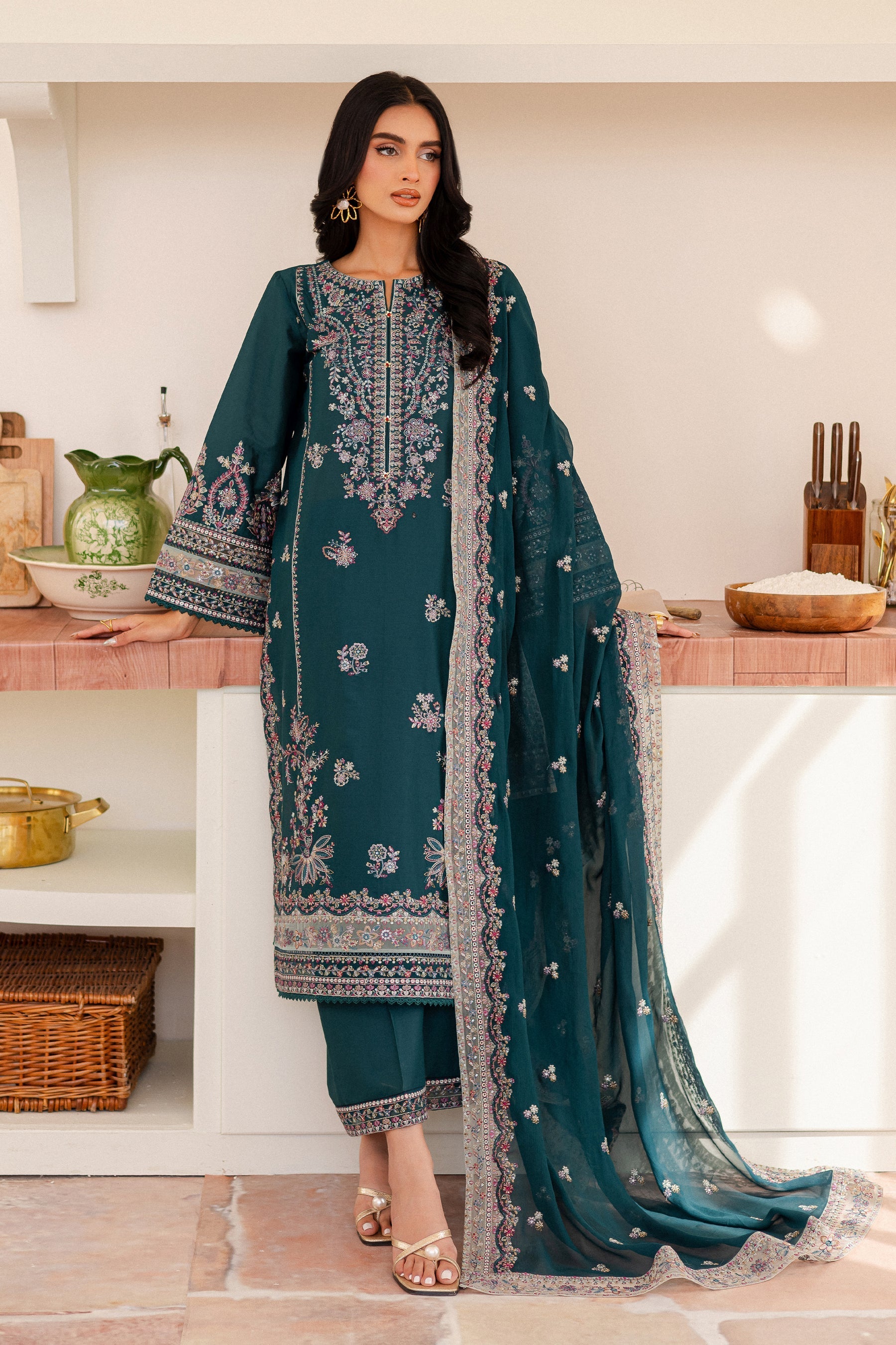 Batik | Kai Formals | Leal