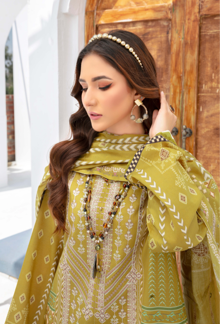 Humdum | Saira Bano Lawn 24 | D04
