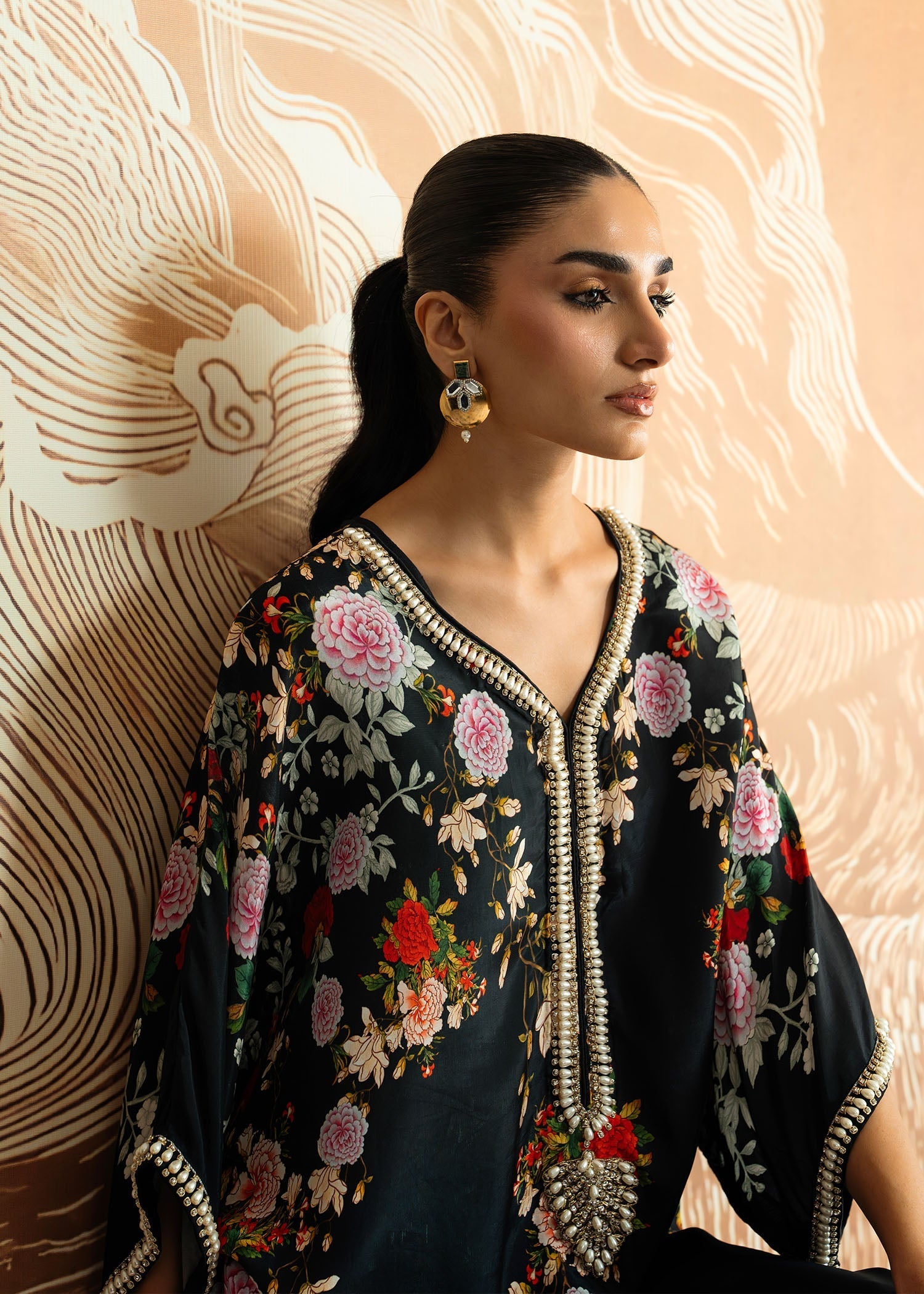 Mahgul | Whispers of Silk | Onyx Garden