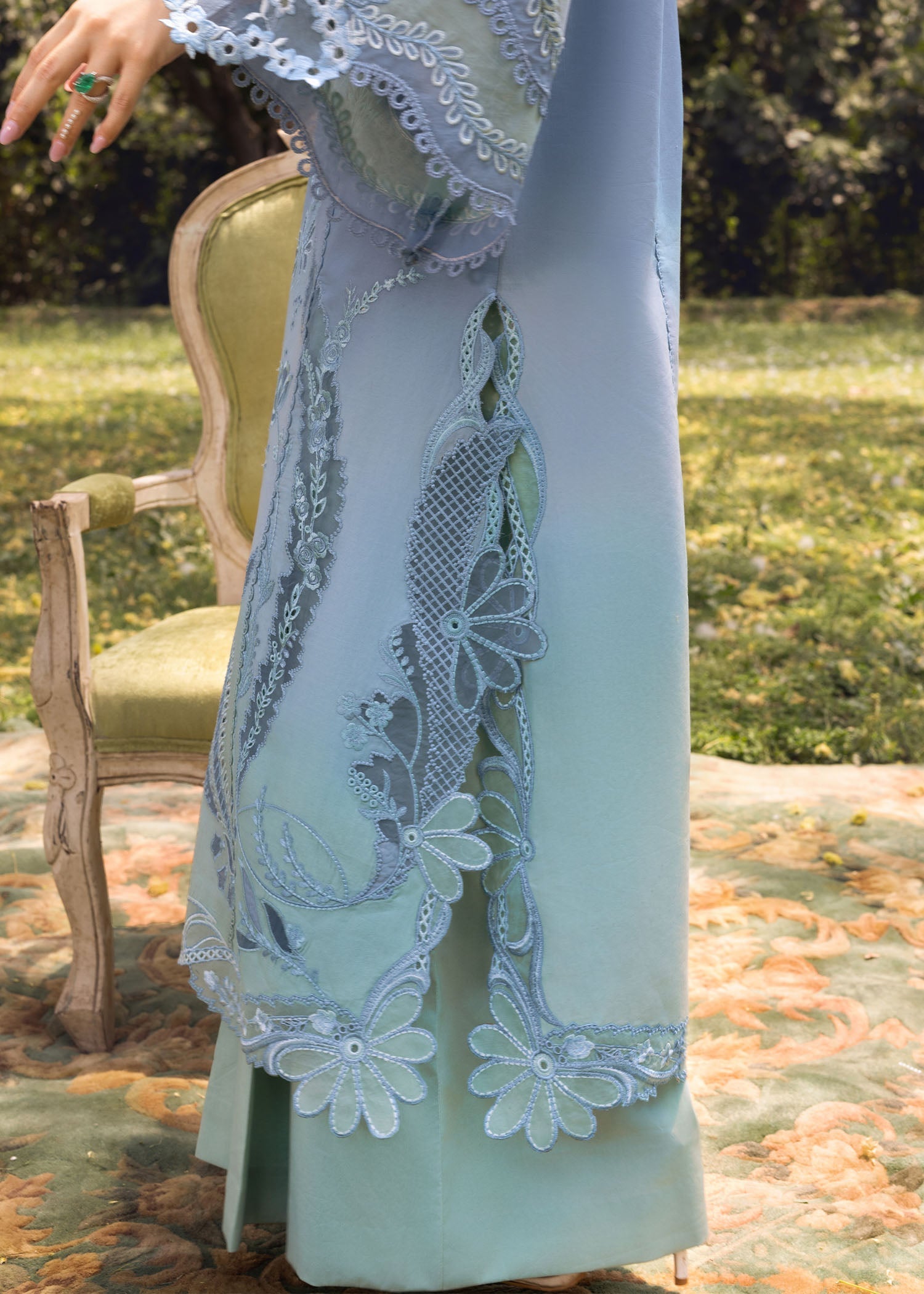 Crimson | Tasawar 25 | ALL THINGS OMBRE - D1 A