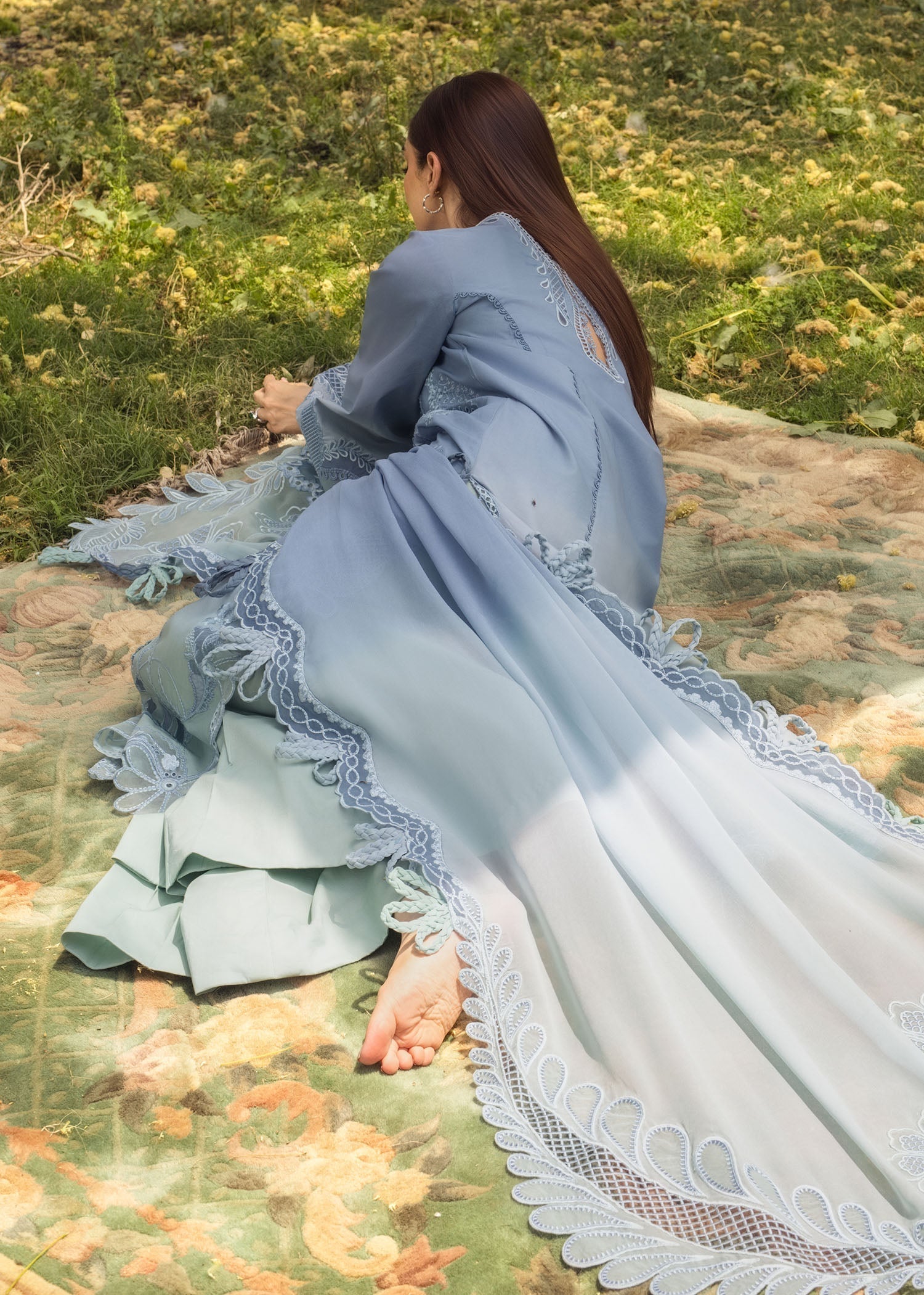 Crimson | Tasawar 25 | ALL THINGS OMBRE - D1 A