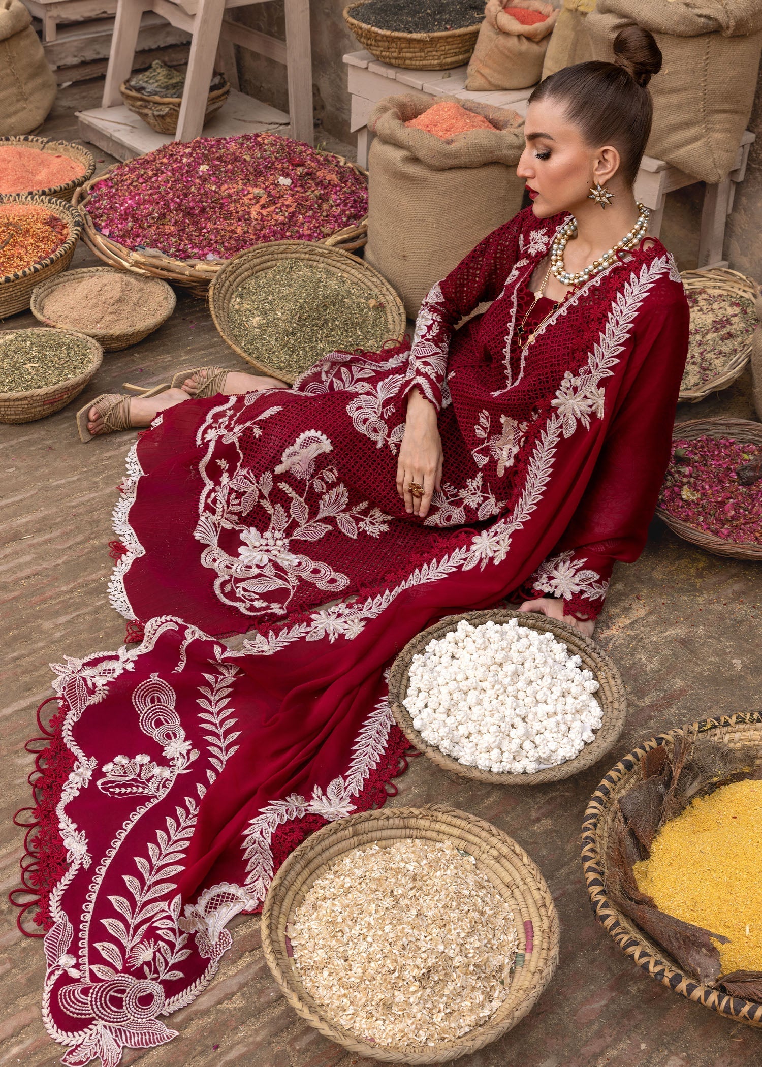 Crimson | Tasawar 25 | ONE TRUE LOVE - D6A