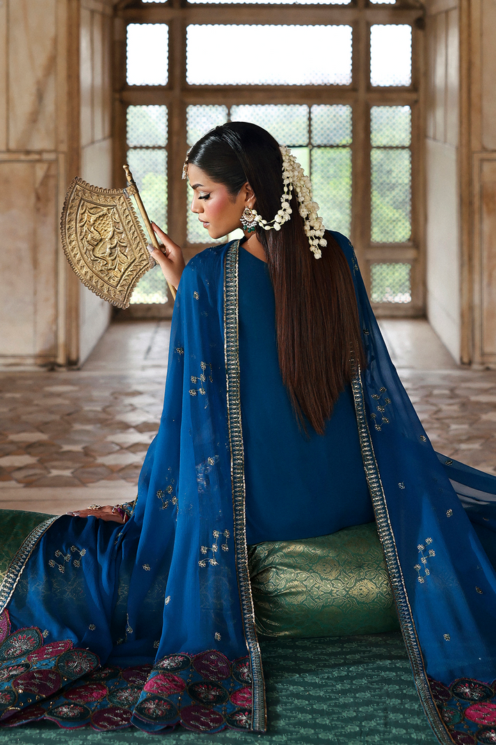 Emaan Adeel | Romansiyyah Luxury Formals | ZARQ