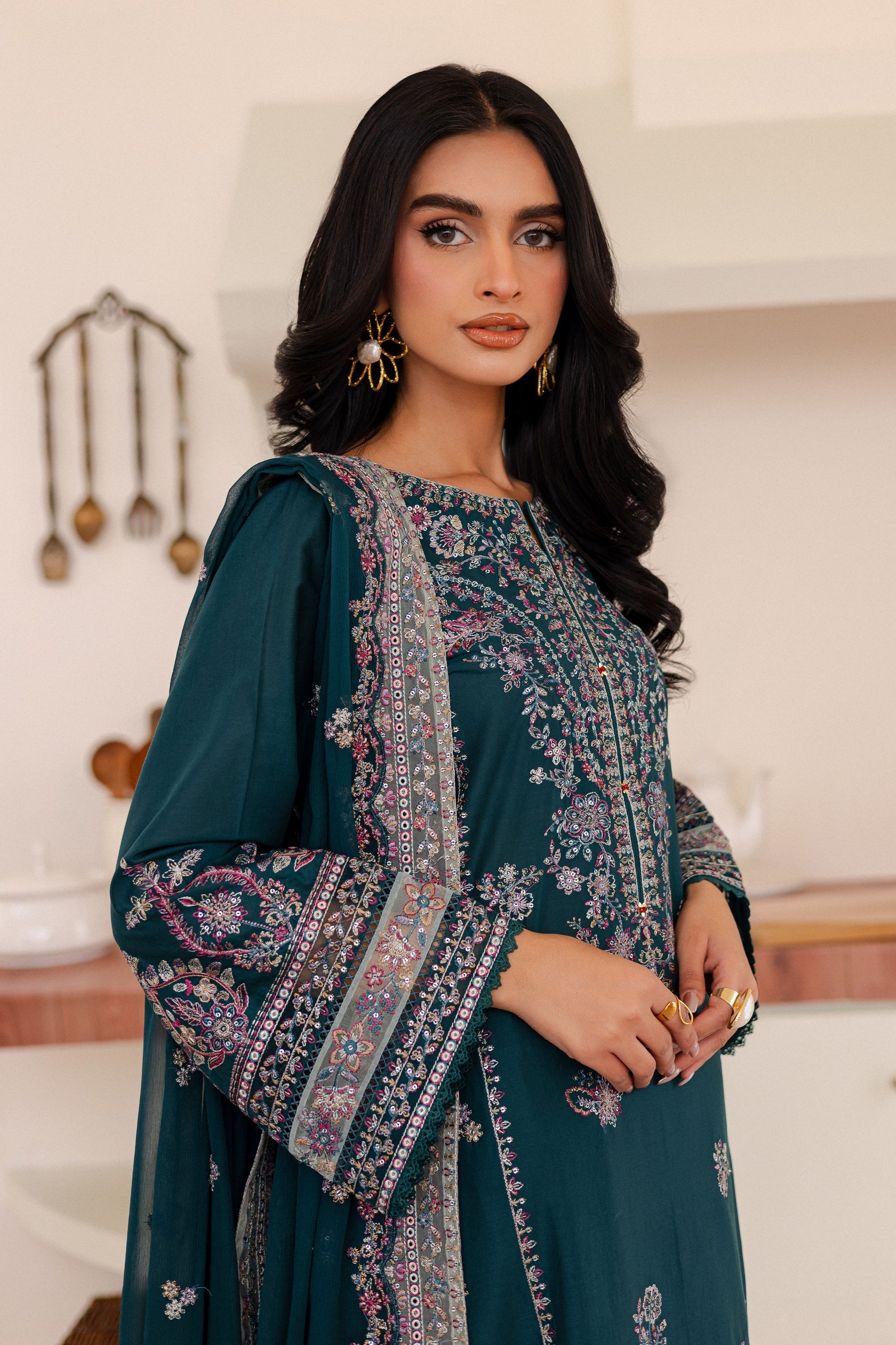 Batik | Kai Formals | Leal