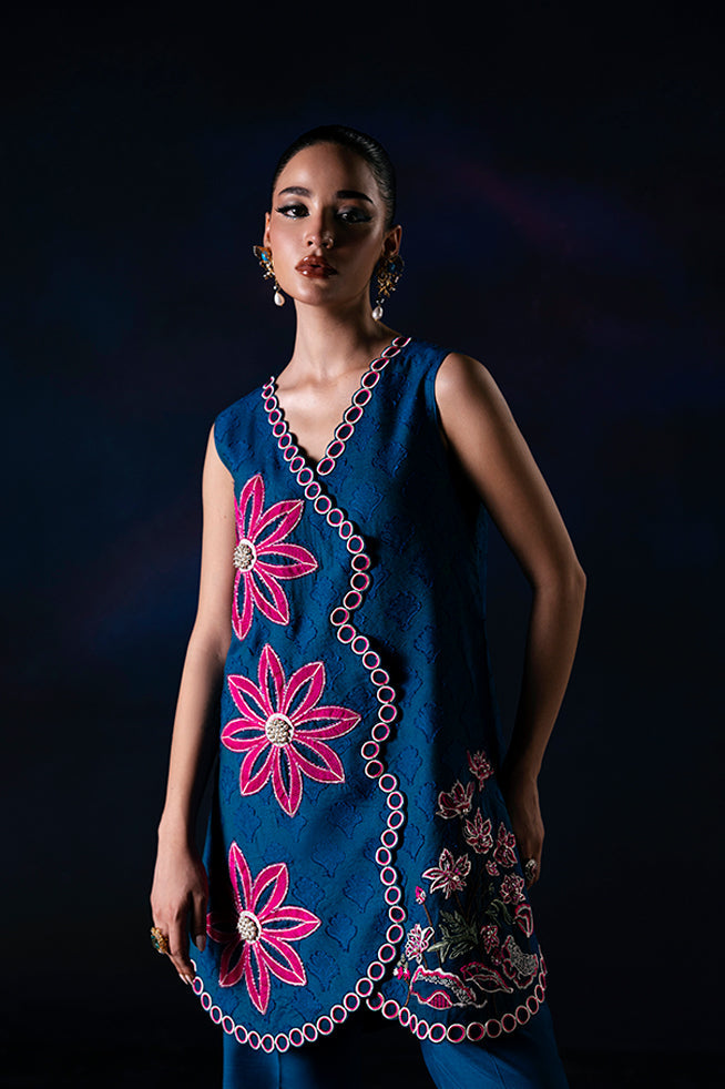 Fozia Khalid | Stardust Luxe | Vega