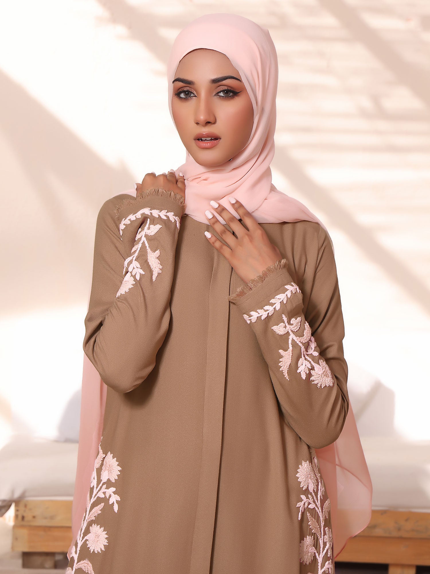Abaya PEARL PETALS