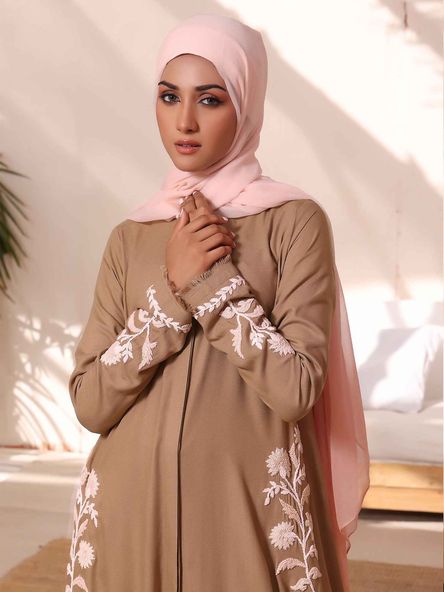 Abaya PEARL PETALS