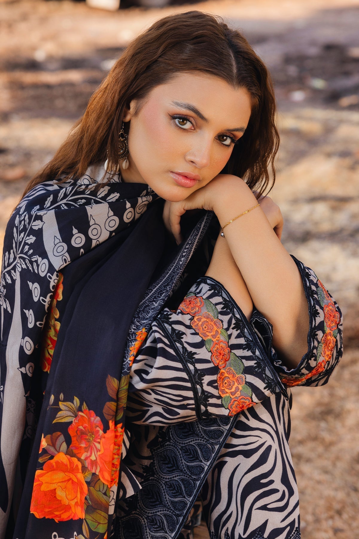 Charizma | Aniiq Embroidered Collection | STAPLE SHAWL ANW4-03