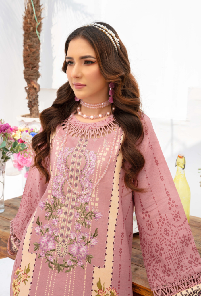 Humdum | Saira Bano Lawn 24 | D01