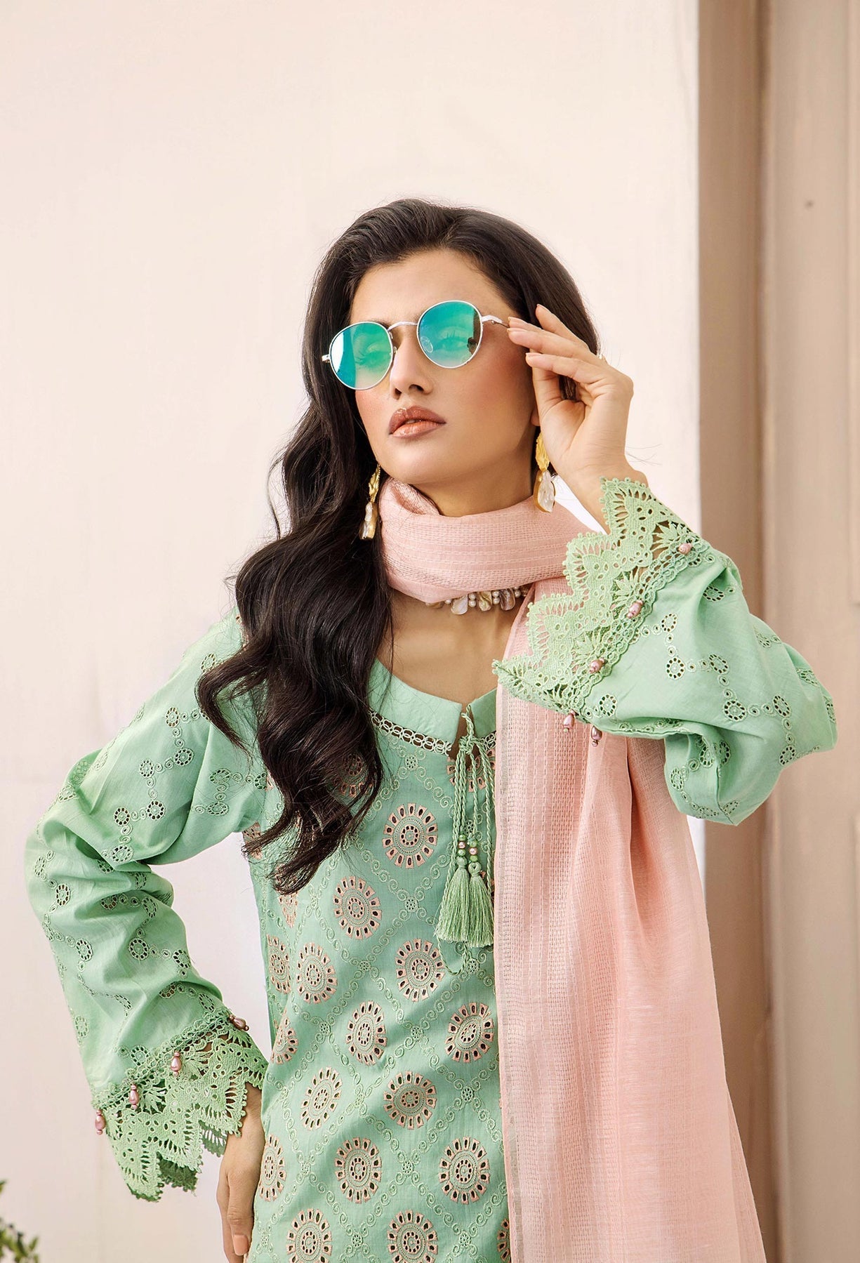 Adans Libas | Alora 25 | ALORA 4