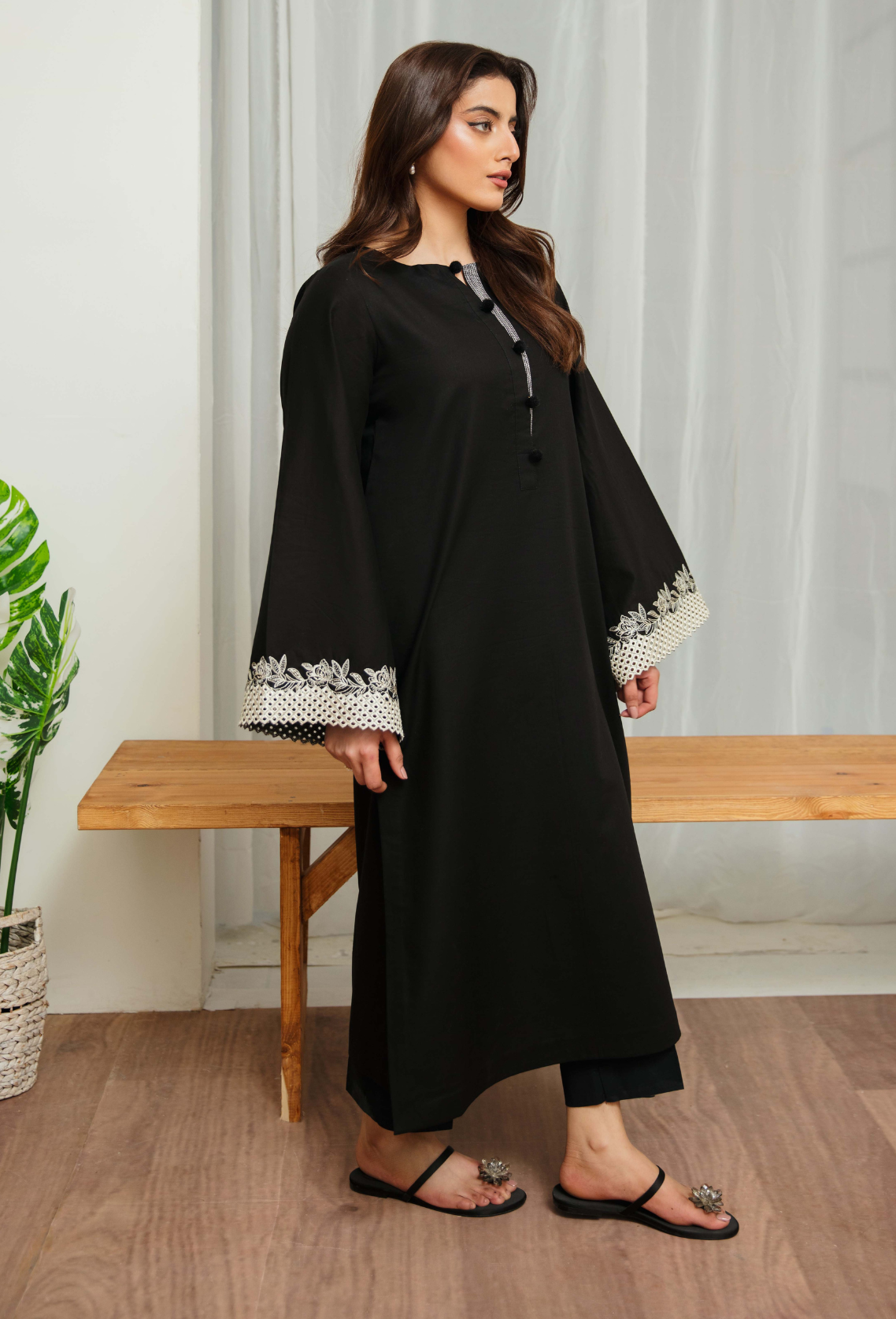 Humdum | Ayra Ready to wear | Ayra - D09