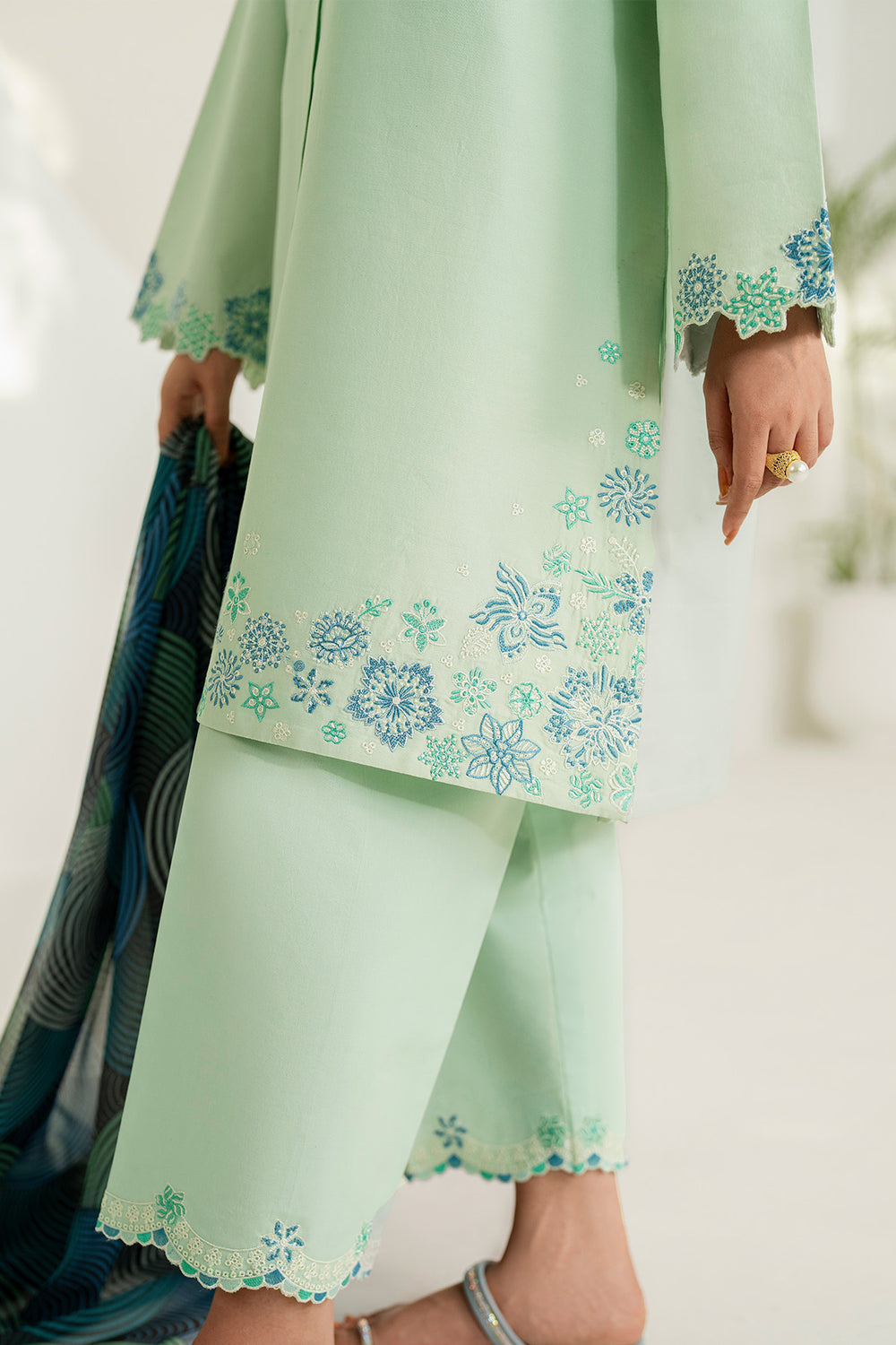 Farasha | Thread Lines Embroidered | Green Meadow