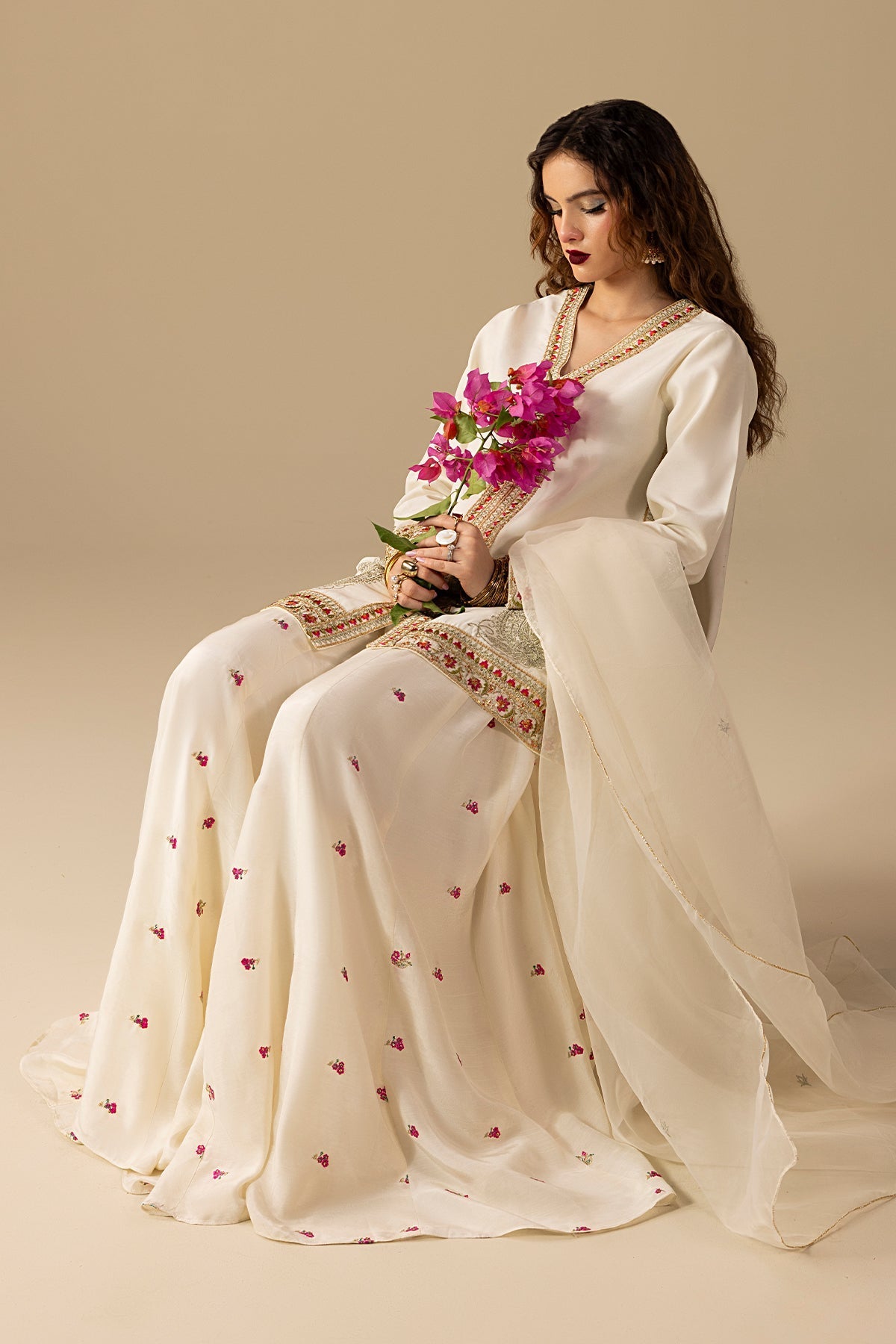 Erum Khan | Lillia Summer Edit | Dream Dust