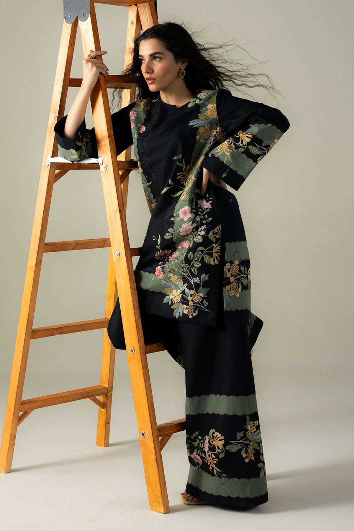 Afrozeh | Coords 25 | Shadowed