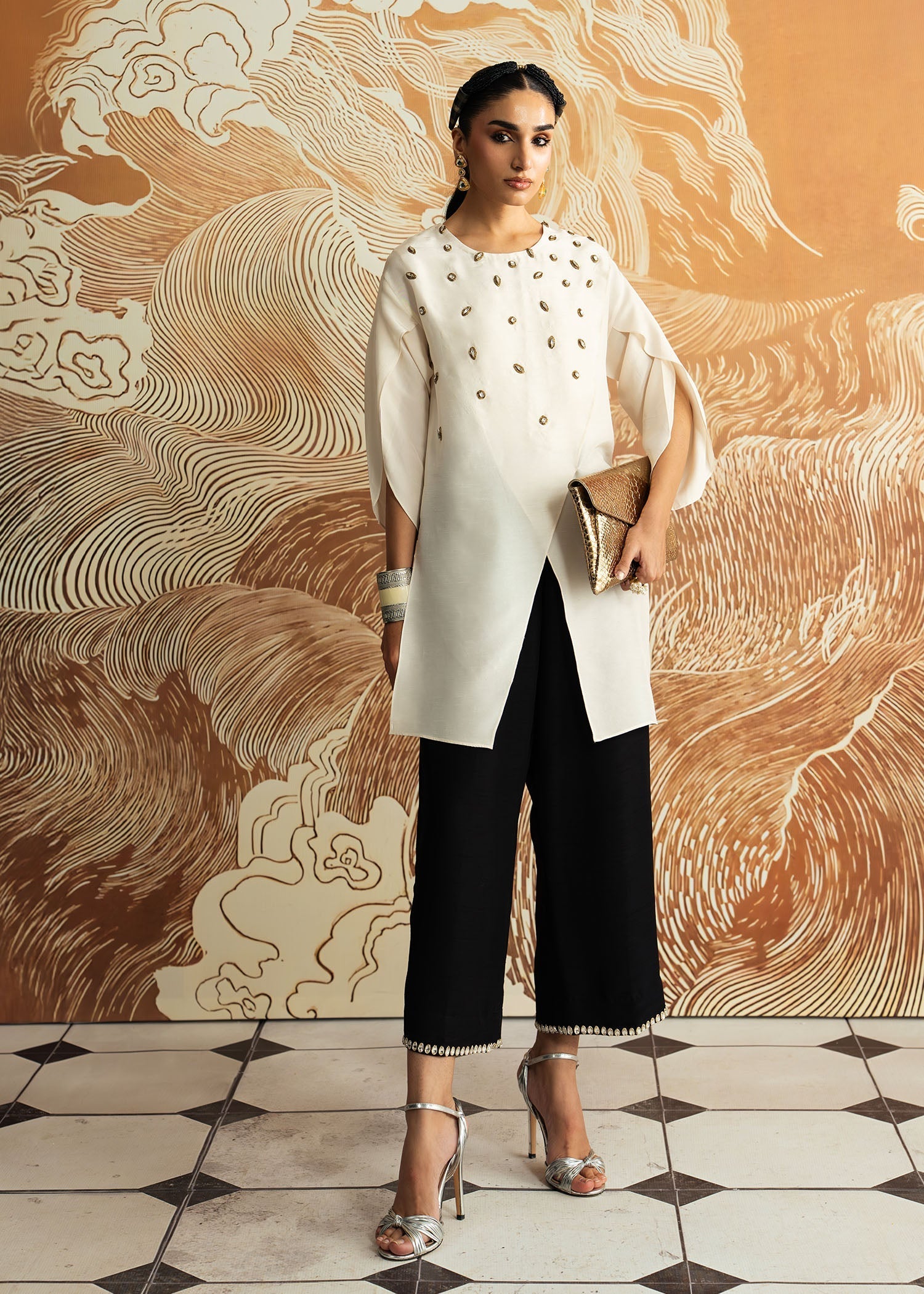 Mahgul | Whispers of Silk | Pearl Prism