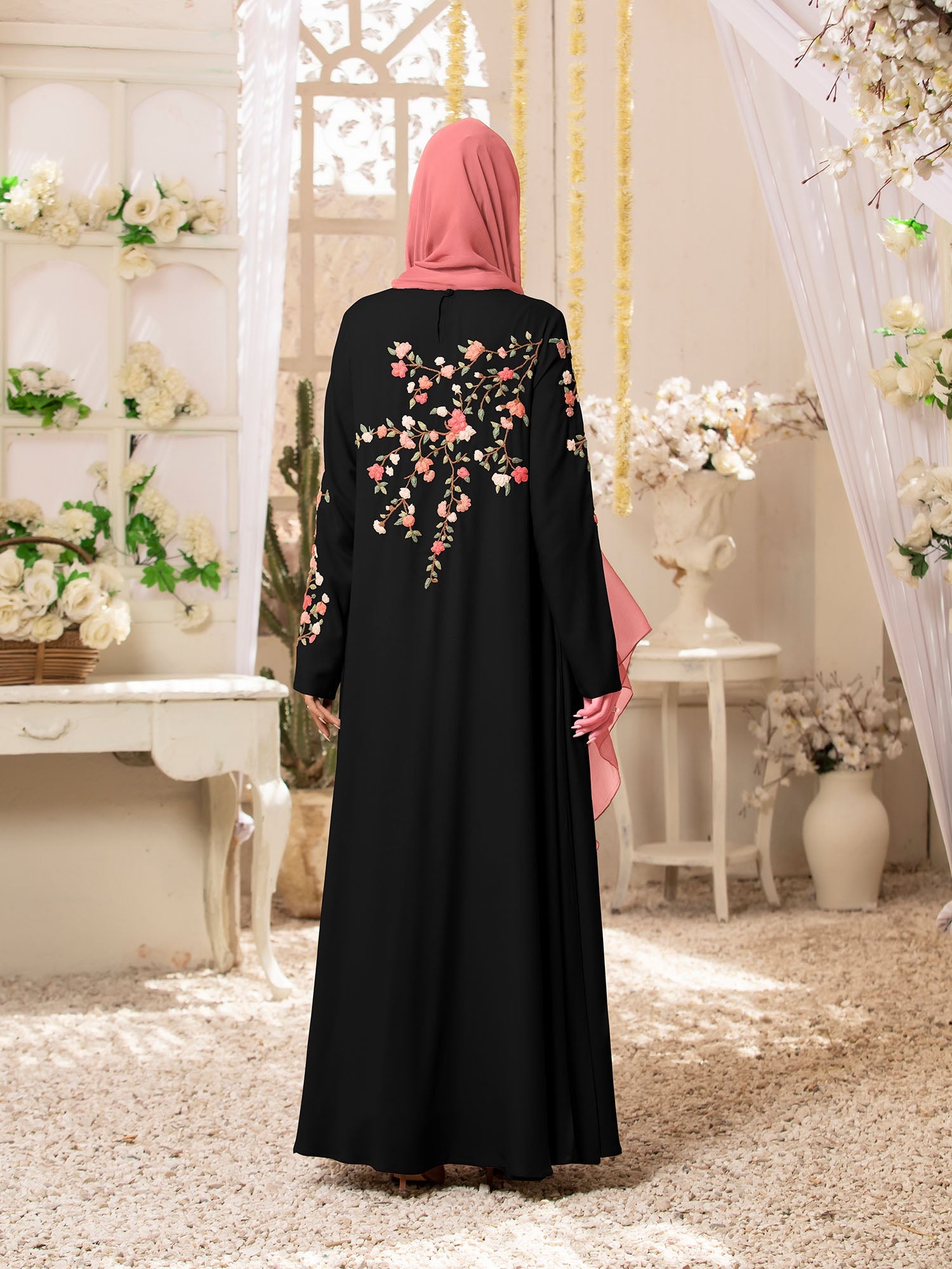 Floral Cocktail Black Abaya