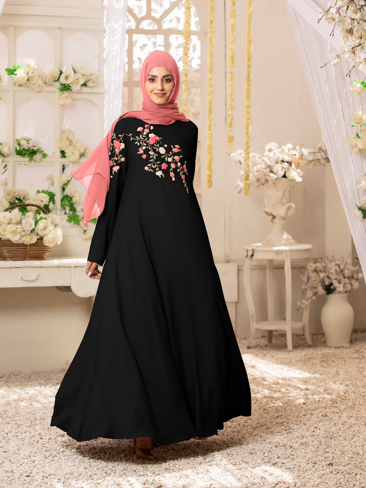 Floral Cocktail Black Abaya