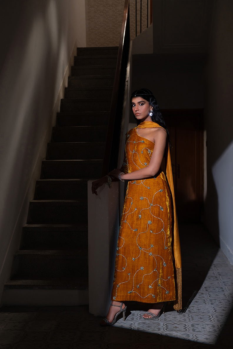 Caia | Luxury Velvet Edit 25 | Amber