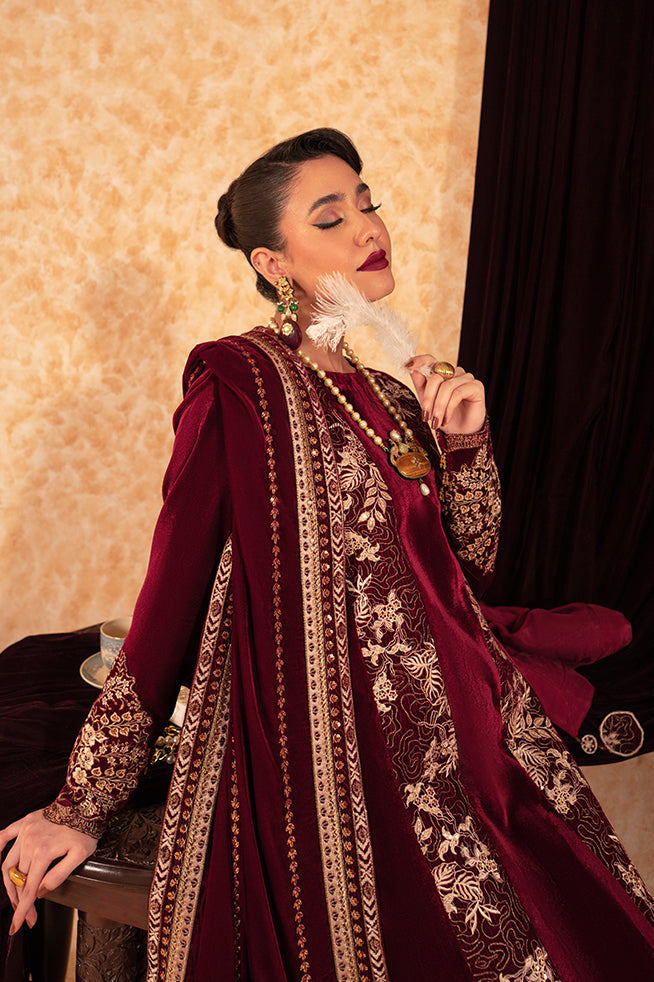 Fozia Khalid | Velvet Deck | Duchess