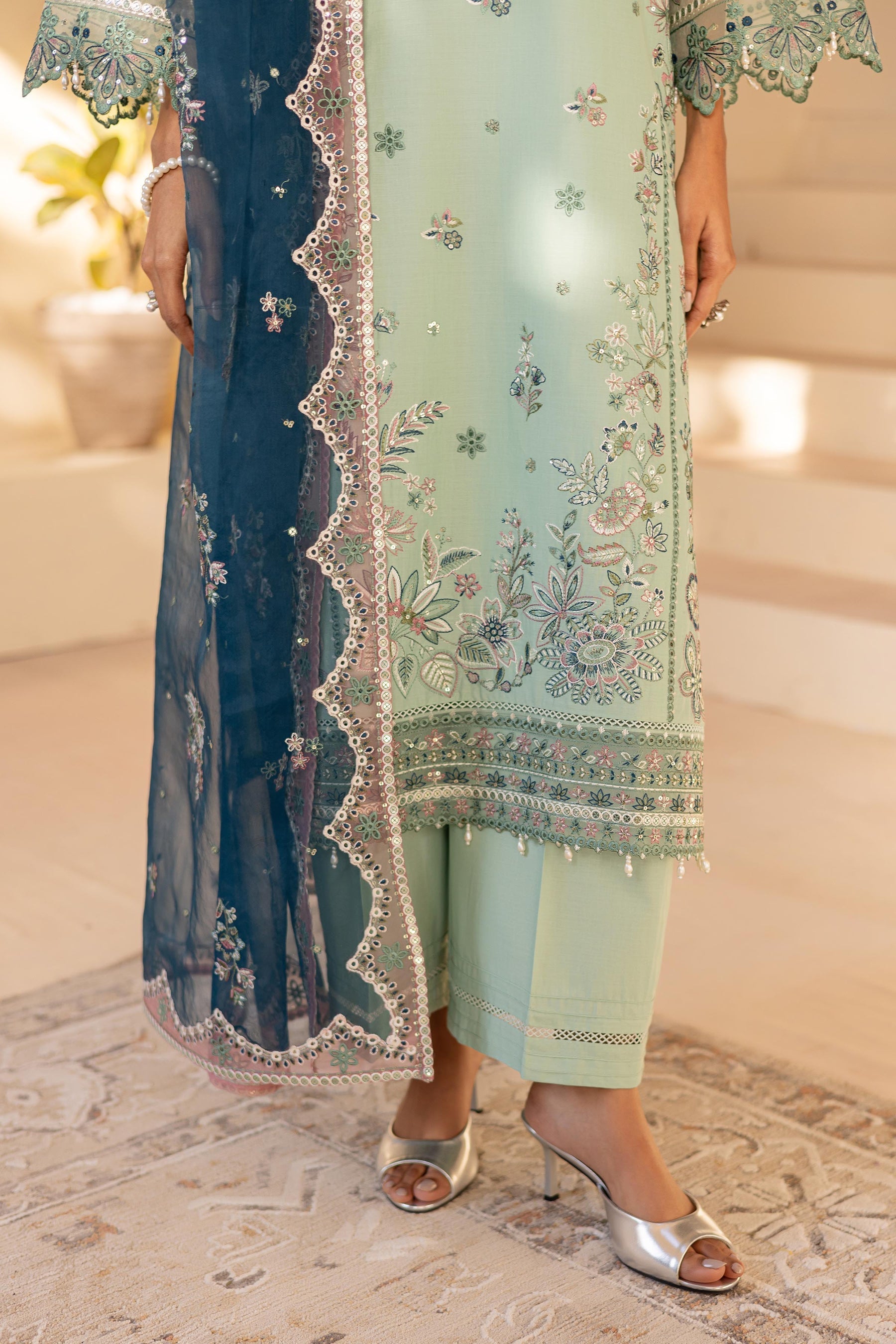 Batik | Cyra Luxury Solids | Asterin