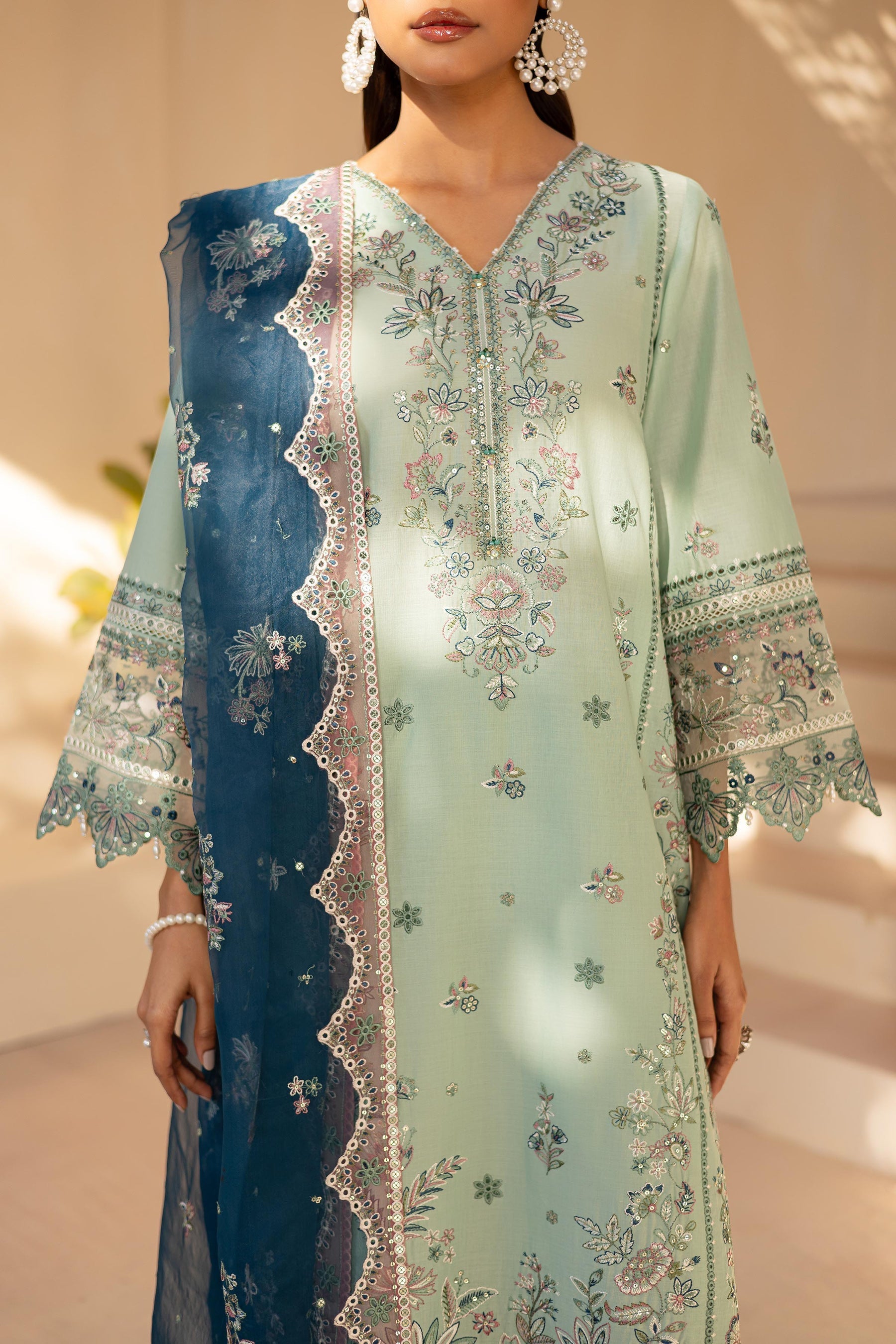 Batik | Cyra Luxury Solids | Asterin