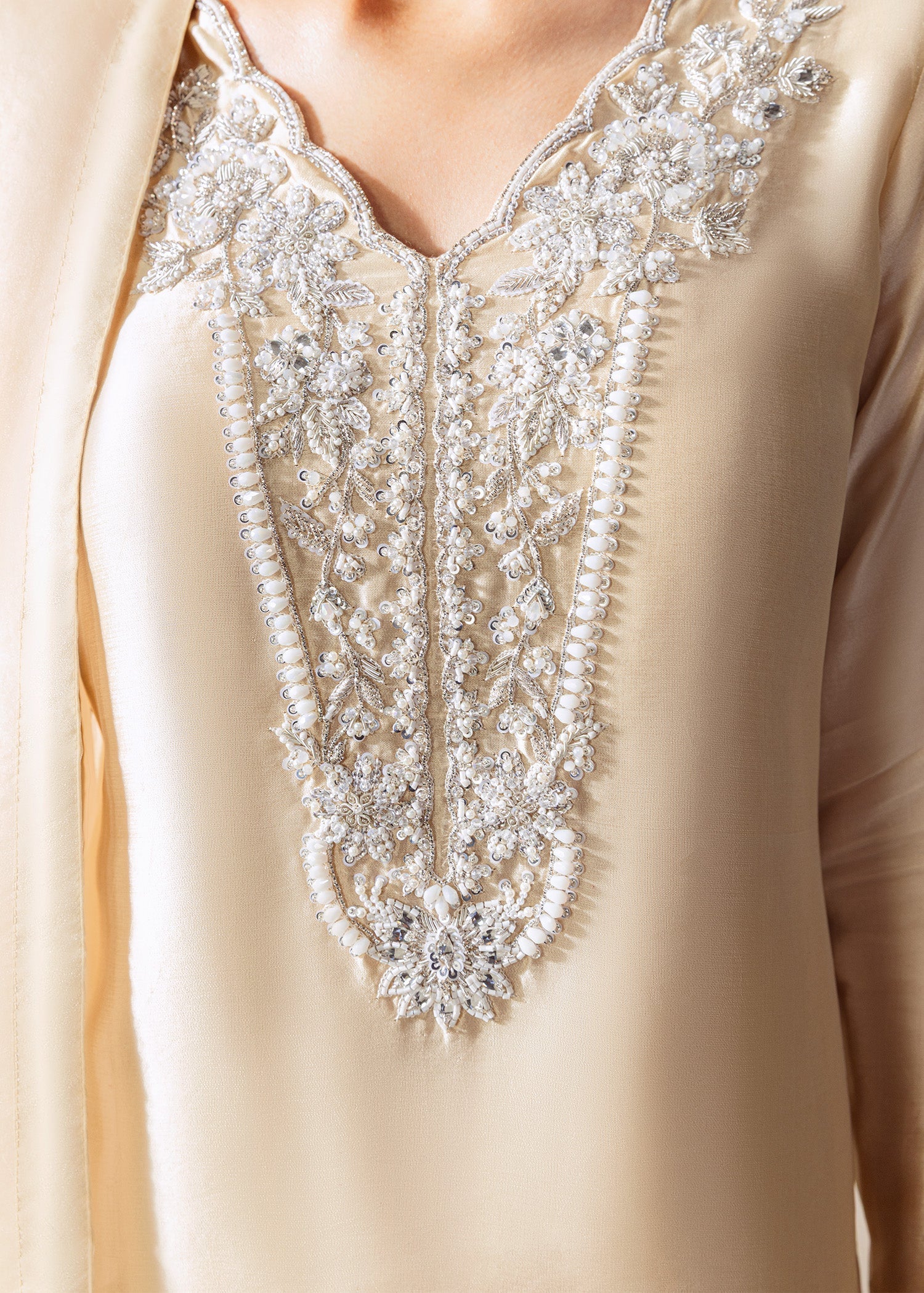 Mahum Asad | The Sirens | Champagne