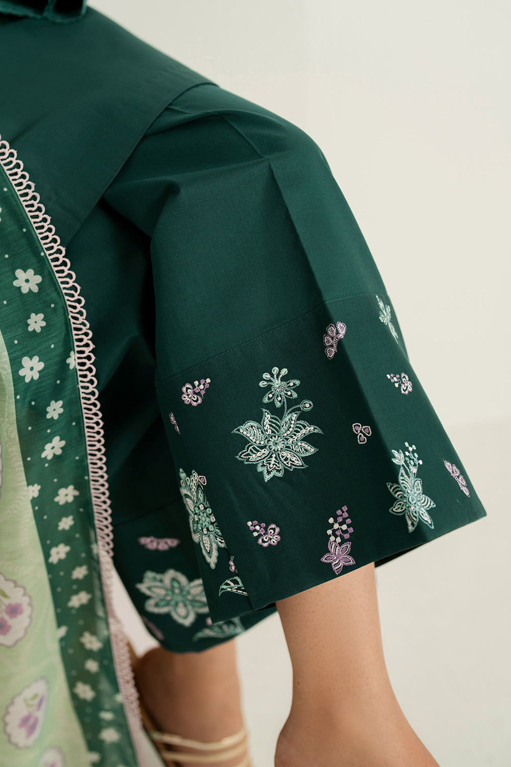 Farasha | Thread Lines Embroidered | Turquoise Bliss