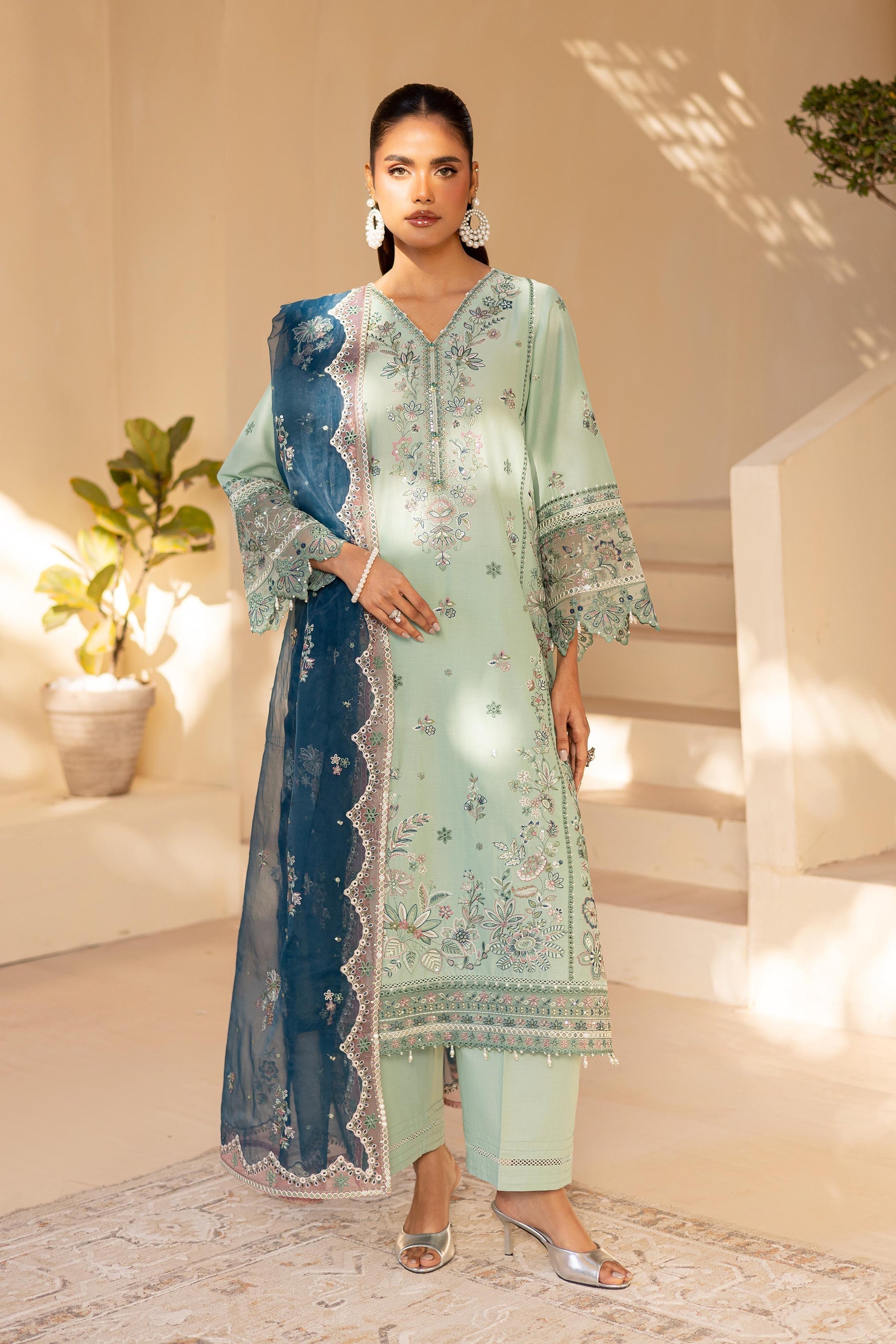 Batik | Cyra Luxury Solids | Asterin