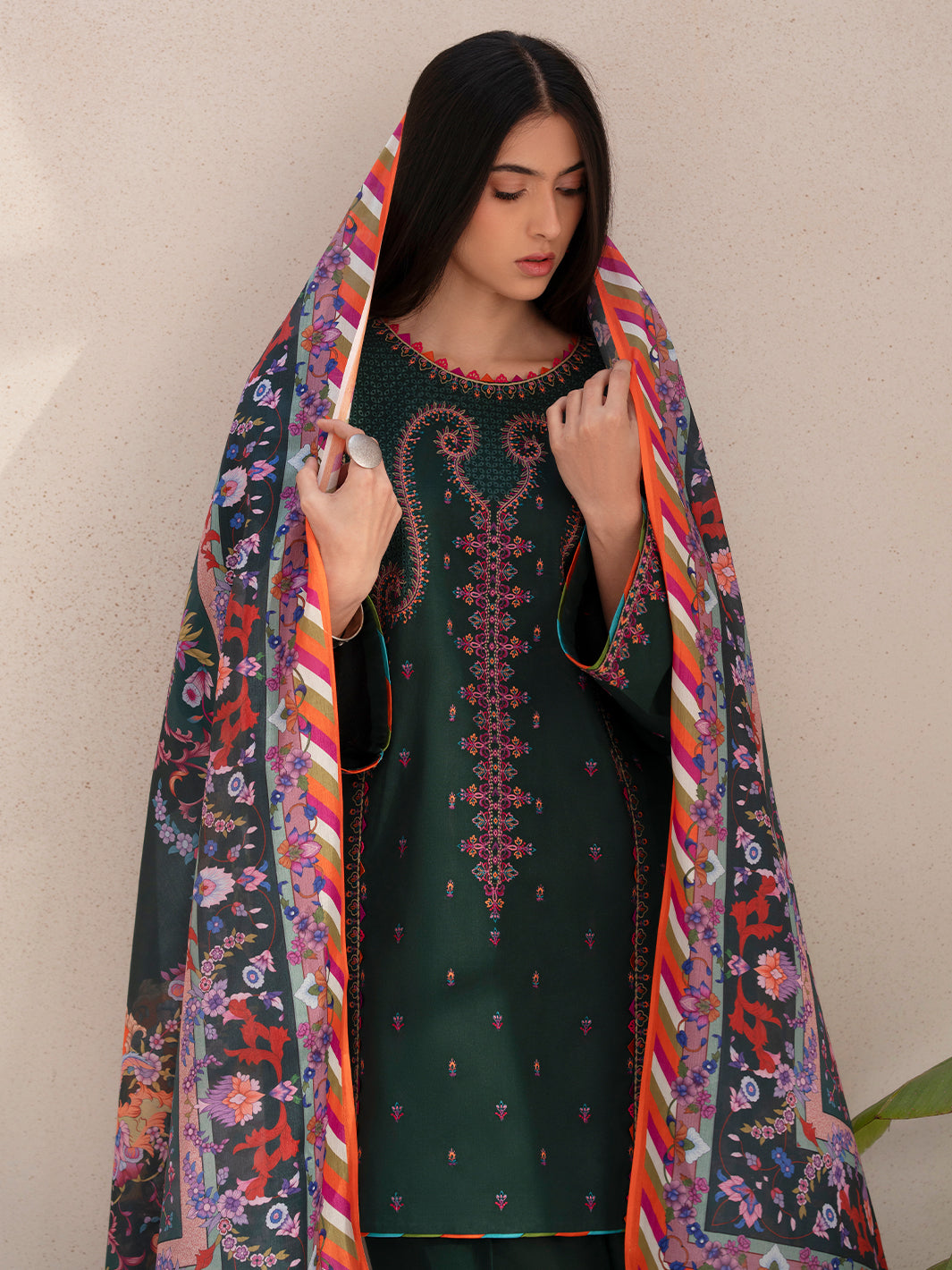 Bin Ilyas | Aaina Summer Edit 25 | 82 - B