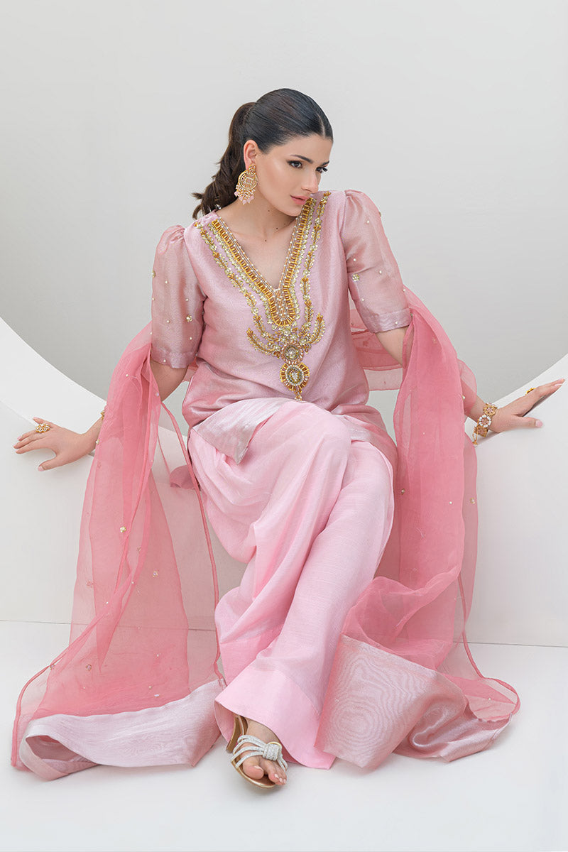 Chic Ophicial | Alaya Festive Formals | Hala