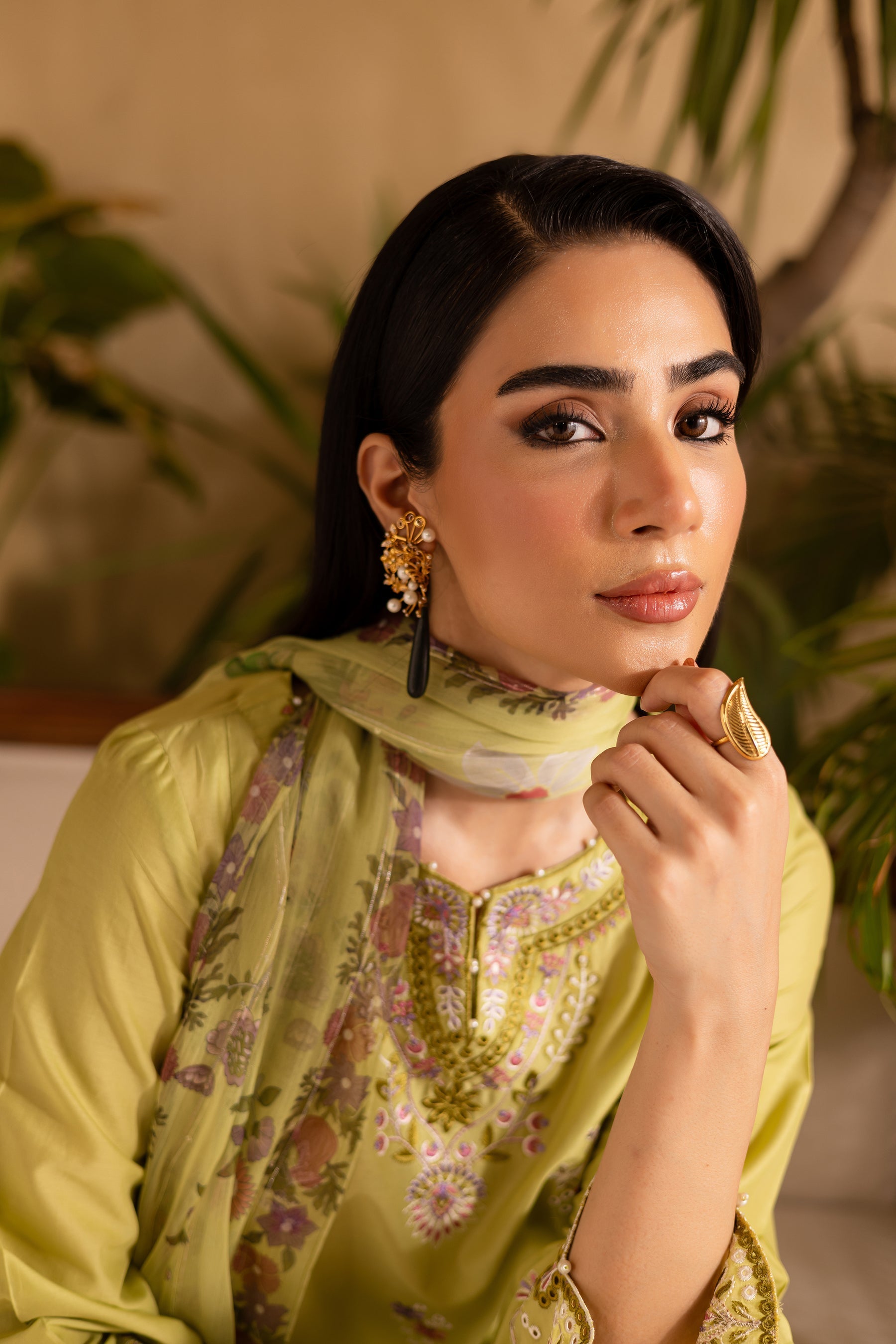 Batik | Nyra Embroidered Summer Solids | Apple Pie