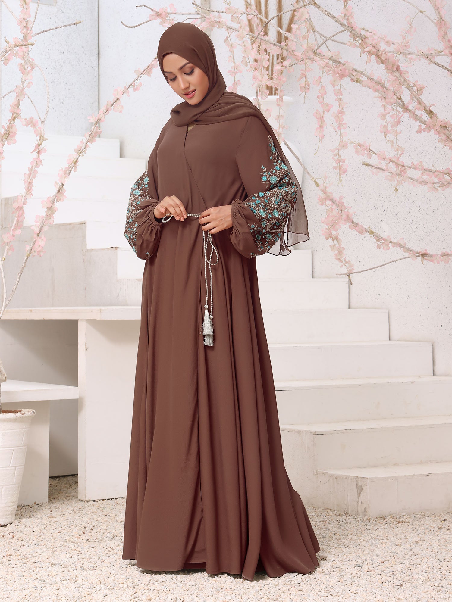Seraphic Brown Abaya