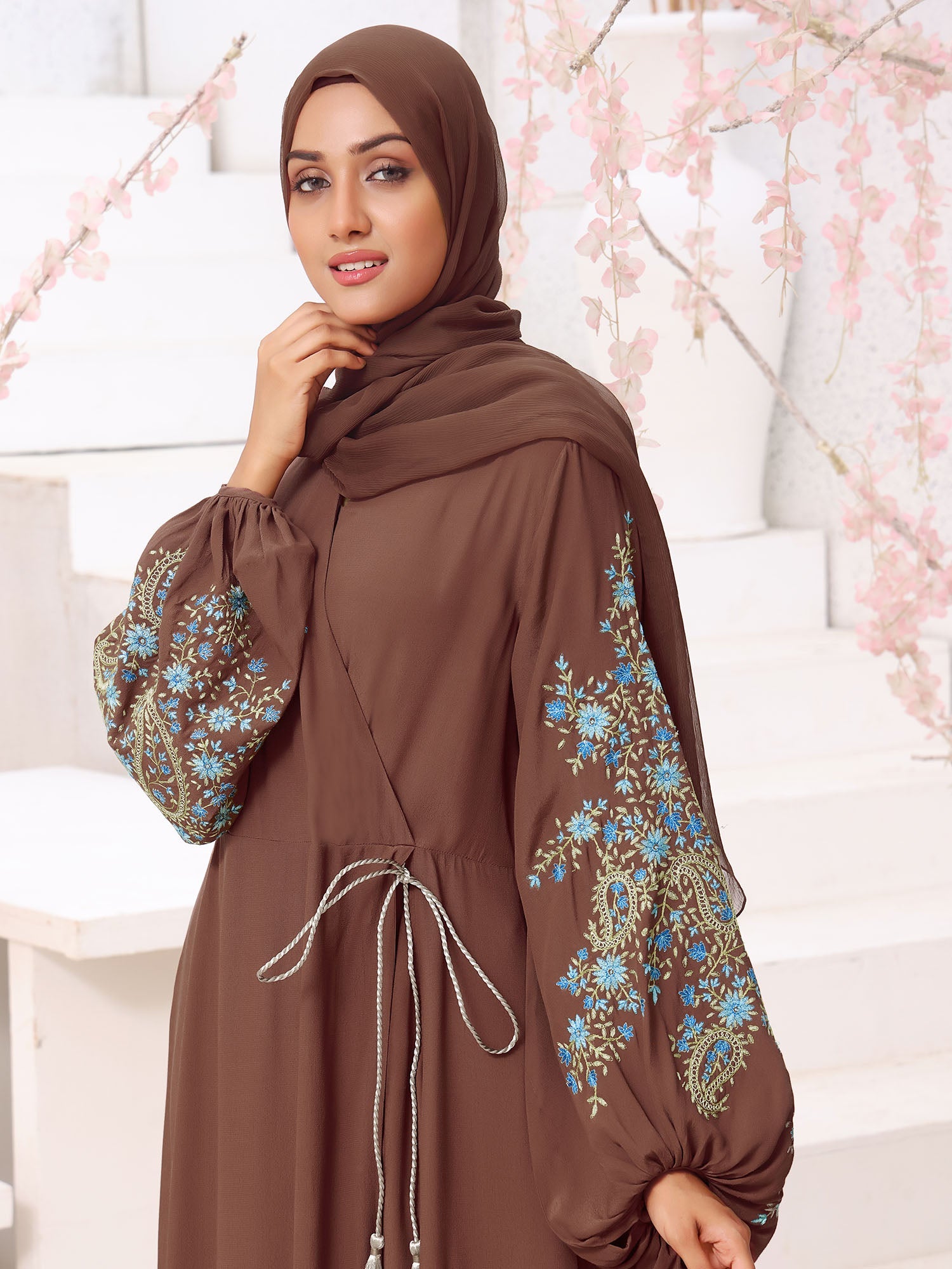 Seraphic Brown Abaya