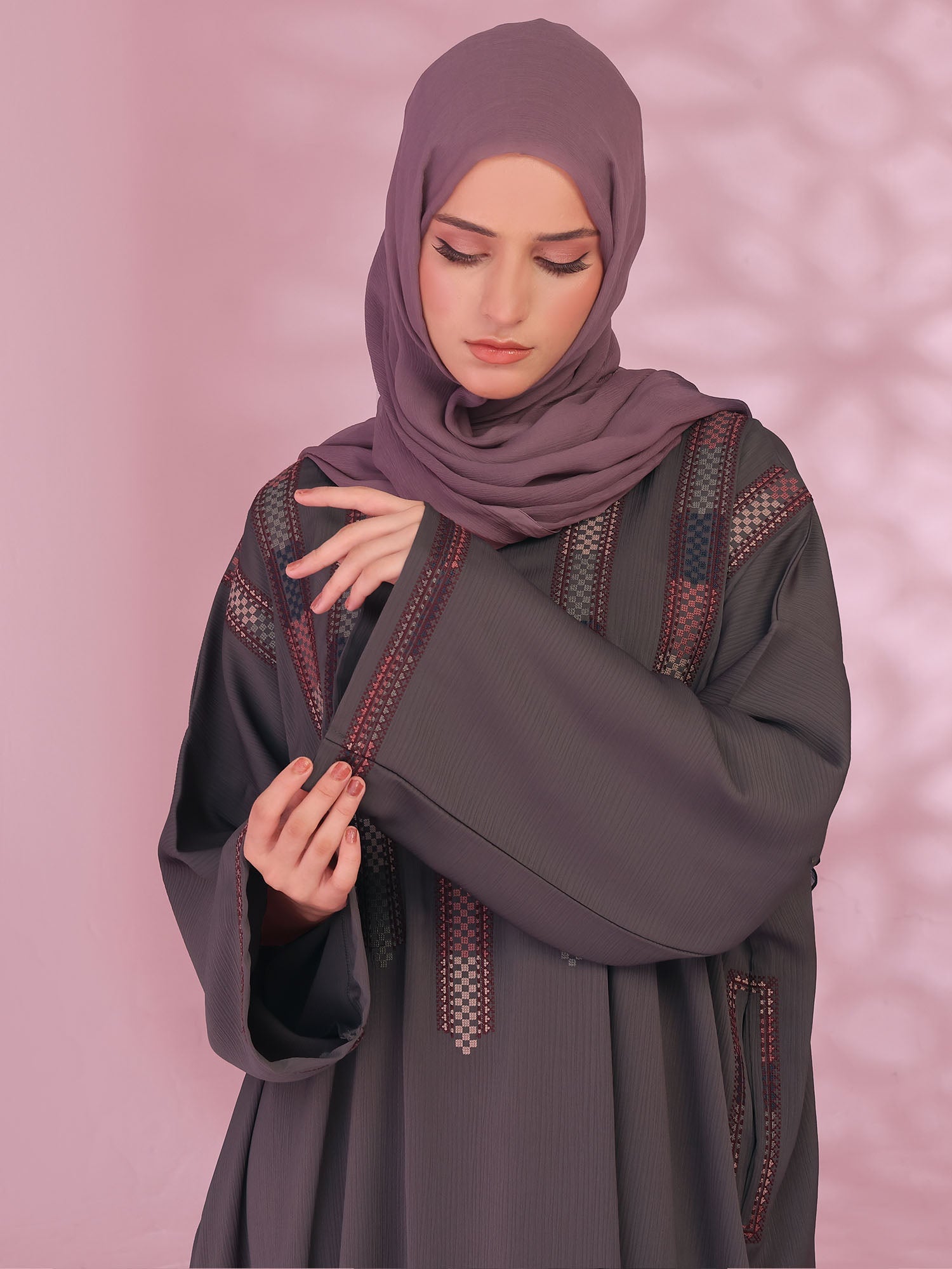 Tetreez Whisper Abaya