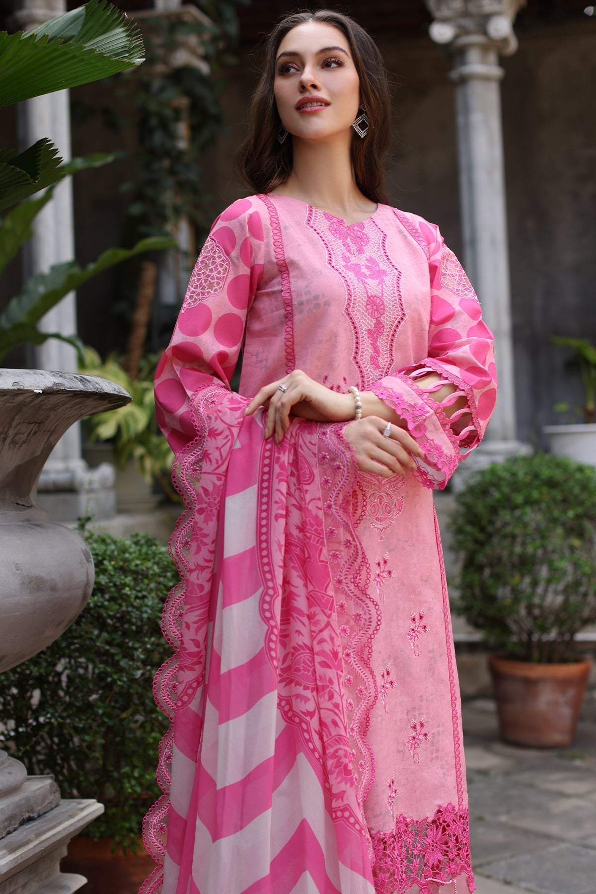 Charizma | Miraas Lawn |  CMR5-01