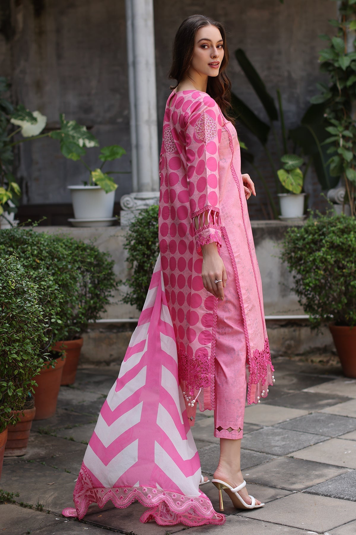 Charizma | Miraas Lawn |  CMR5-01